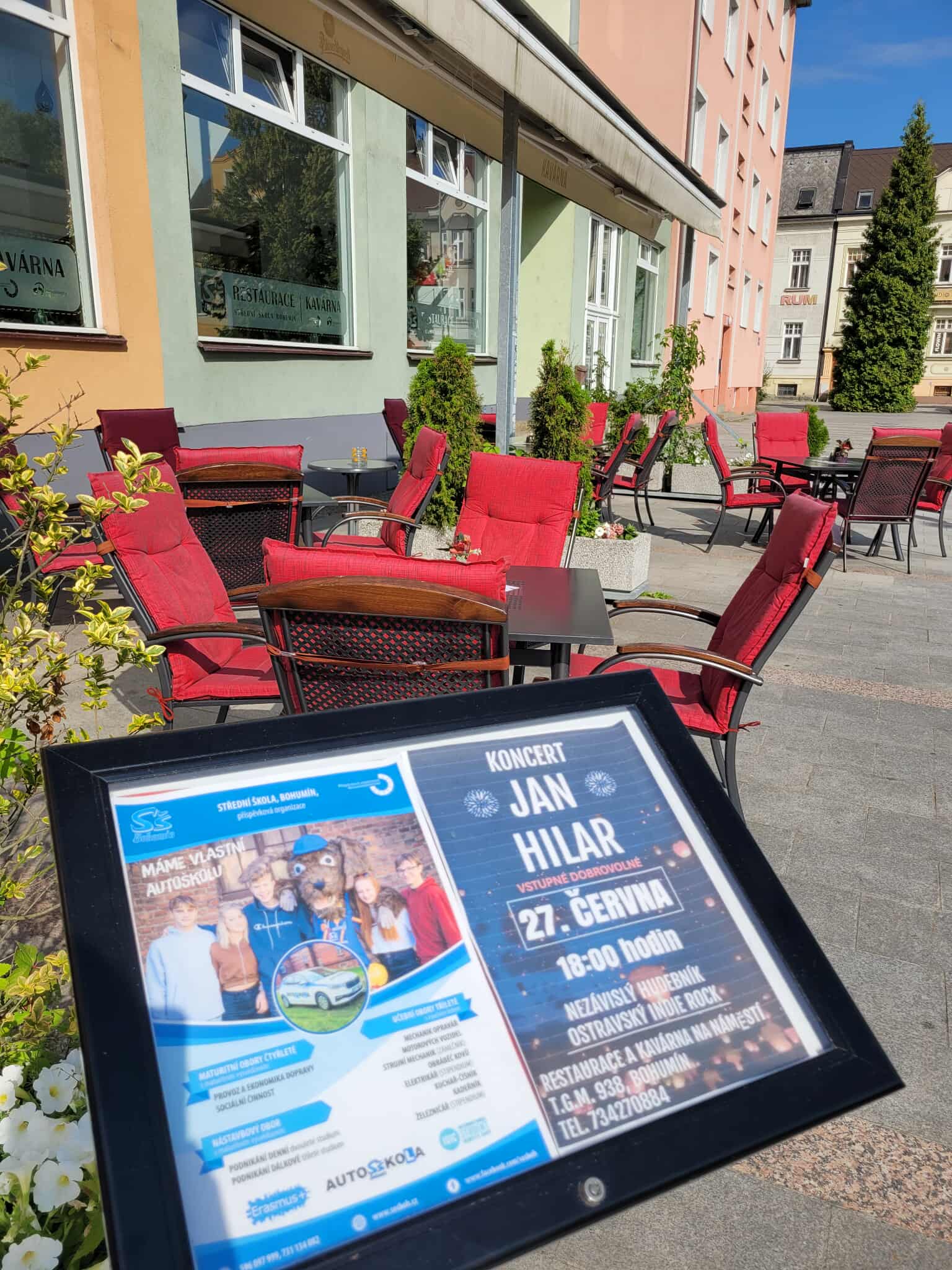 Kavárna a Restaurace Na náměstí foto 5