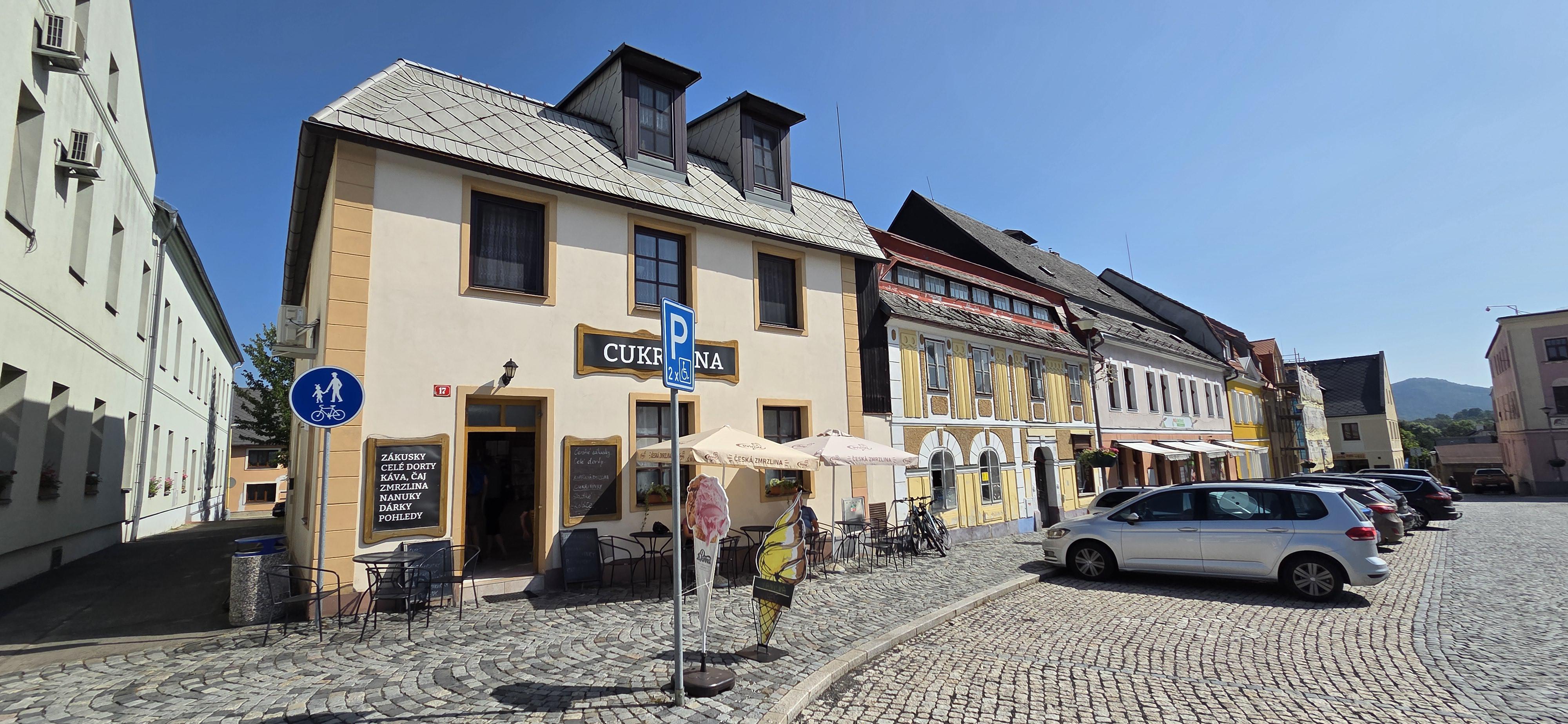 Cukrárna Na náměstí Míru 17 foto 4