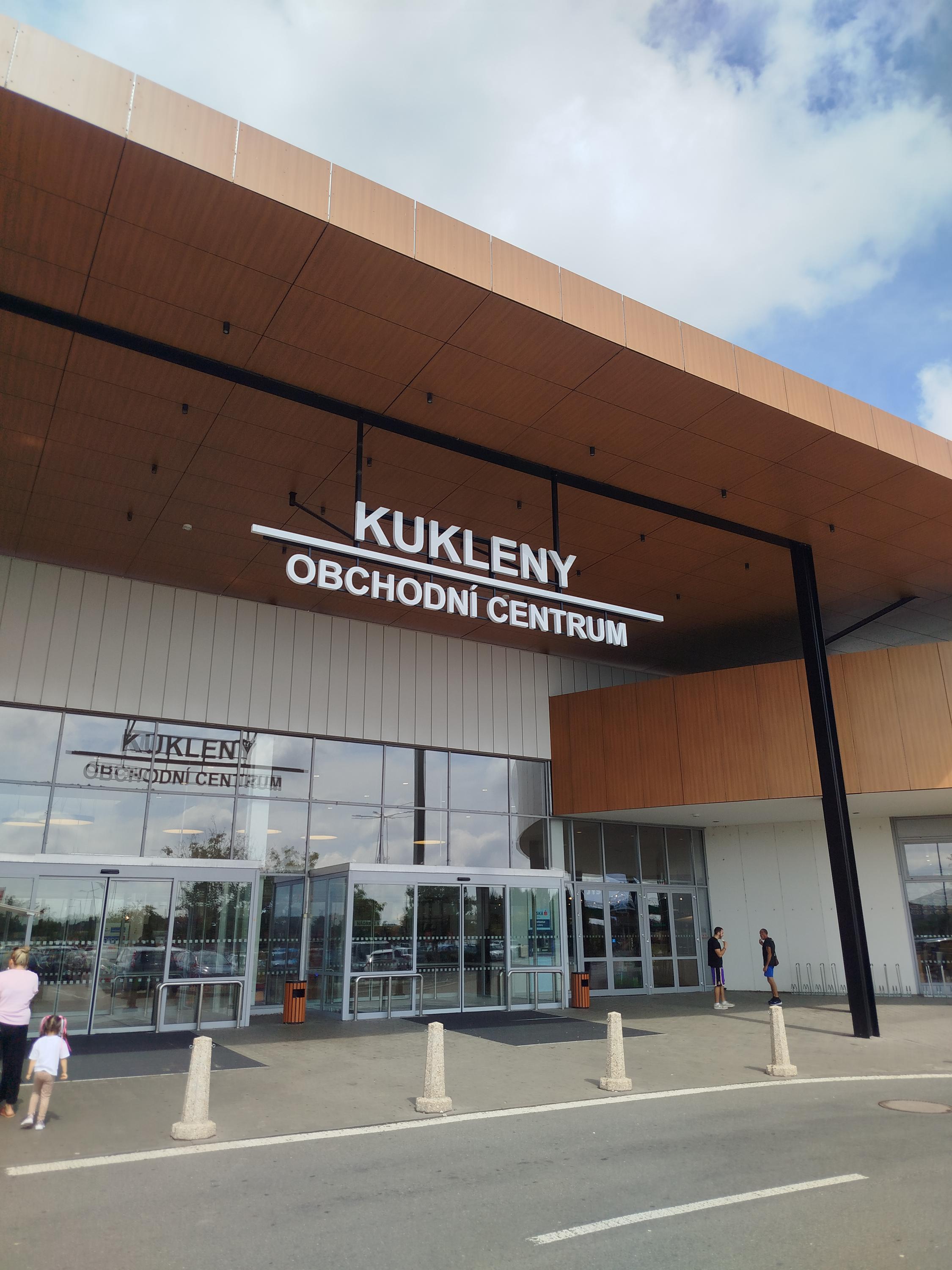 Obchodní centrum Kukleny foto 5