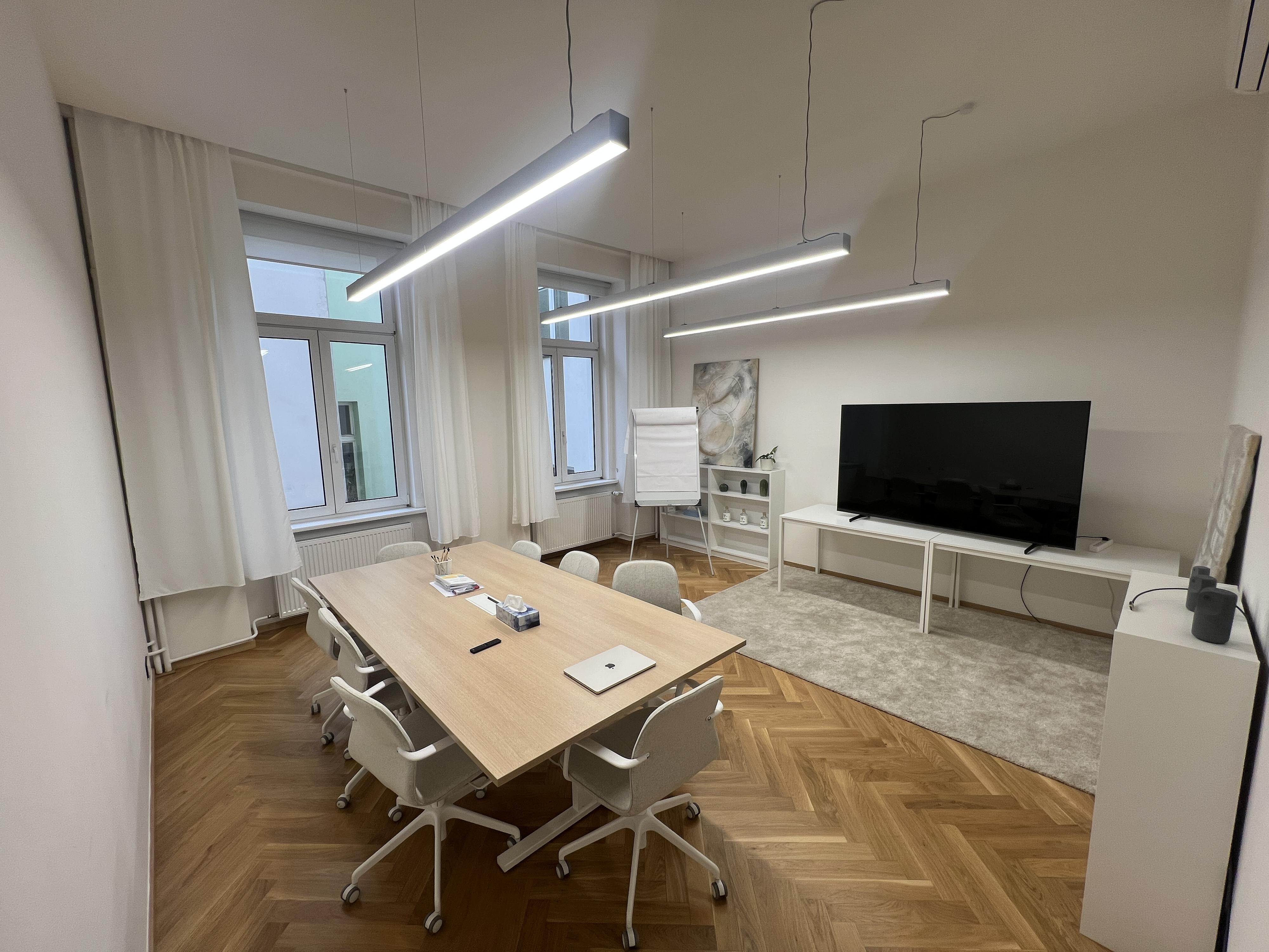 Tack Room Capital foto 2