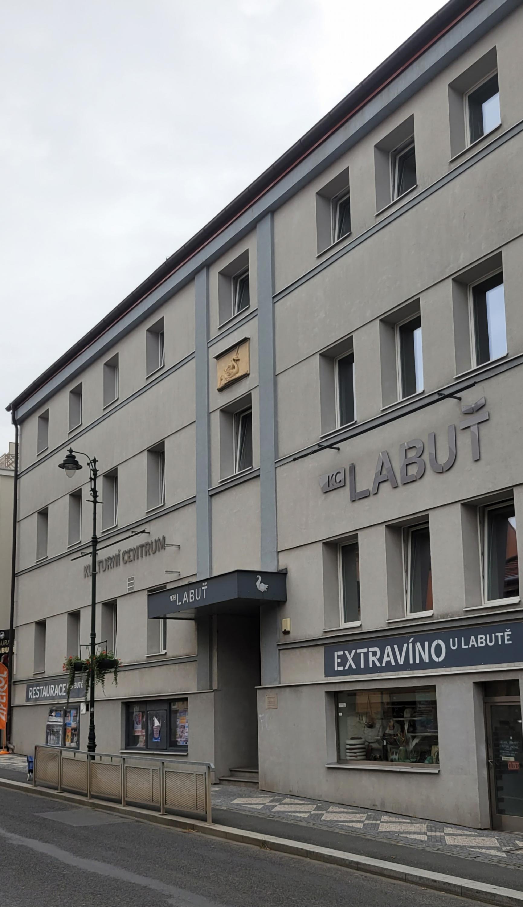 Kulturní centrum Labuť Říčany foto 2