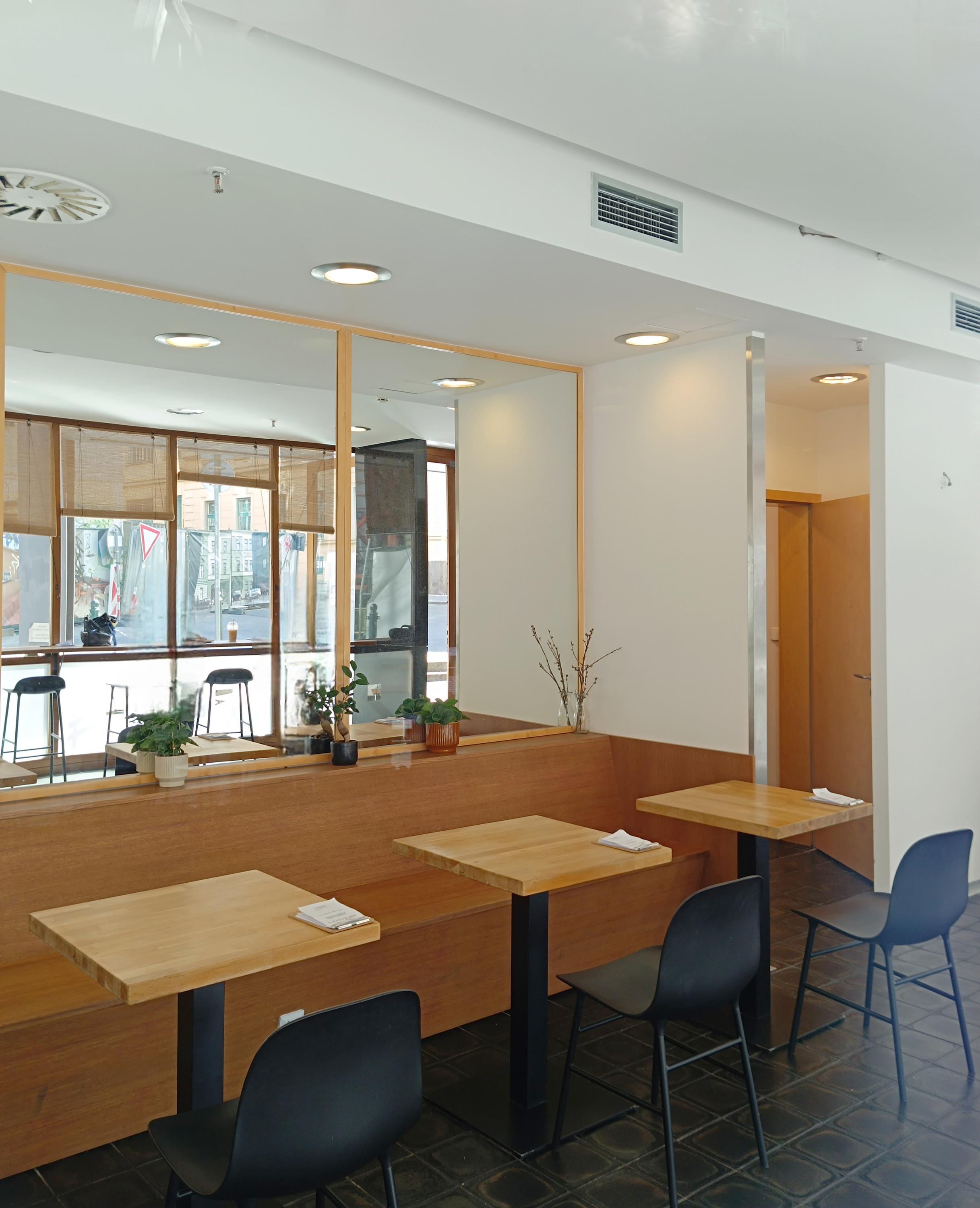 KOLACHERIE Na rybníčku foto 3