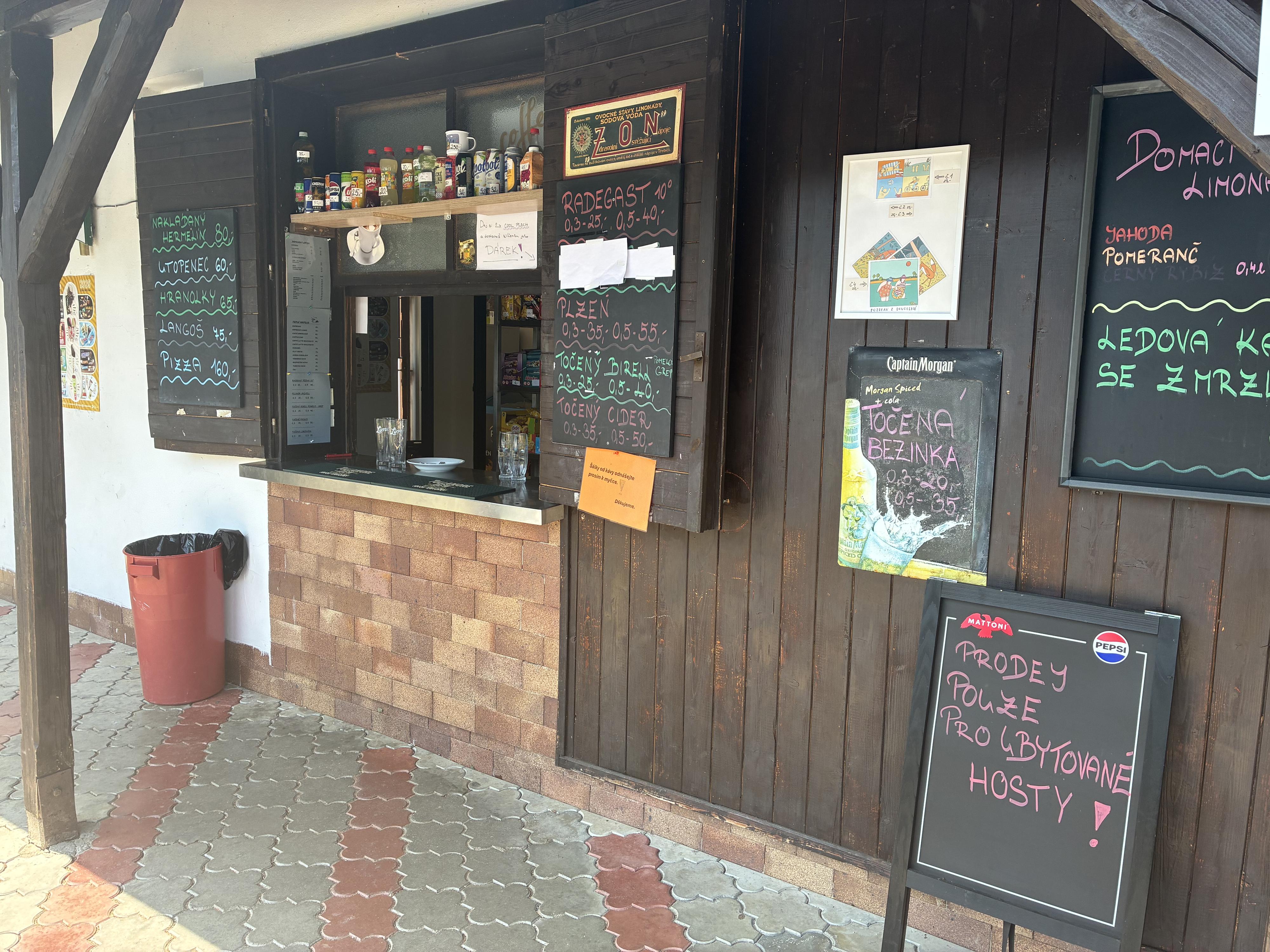 Výcvikové středisko Univerzity Karlovy Dobronice foto 6