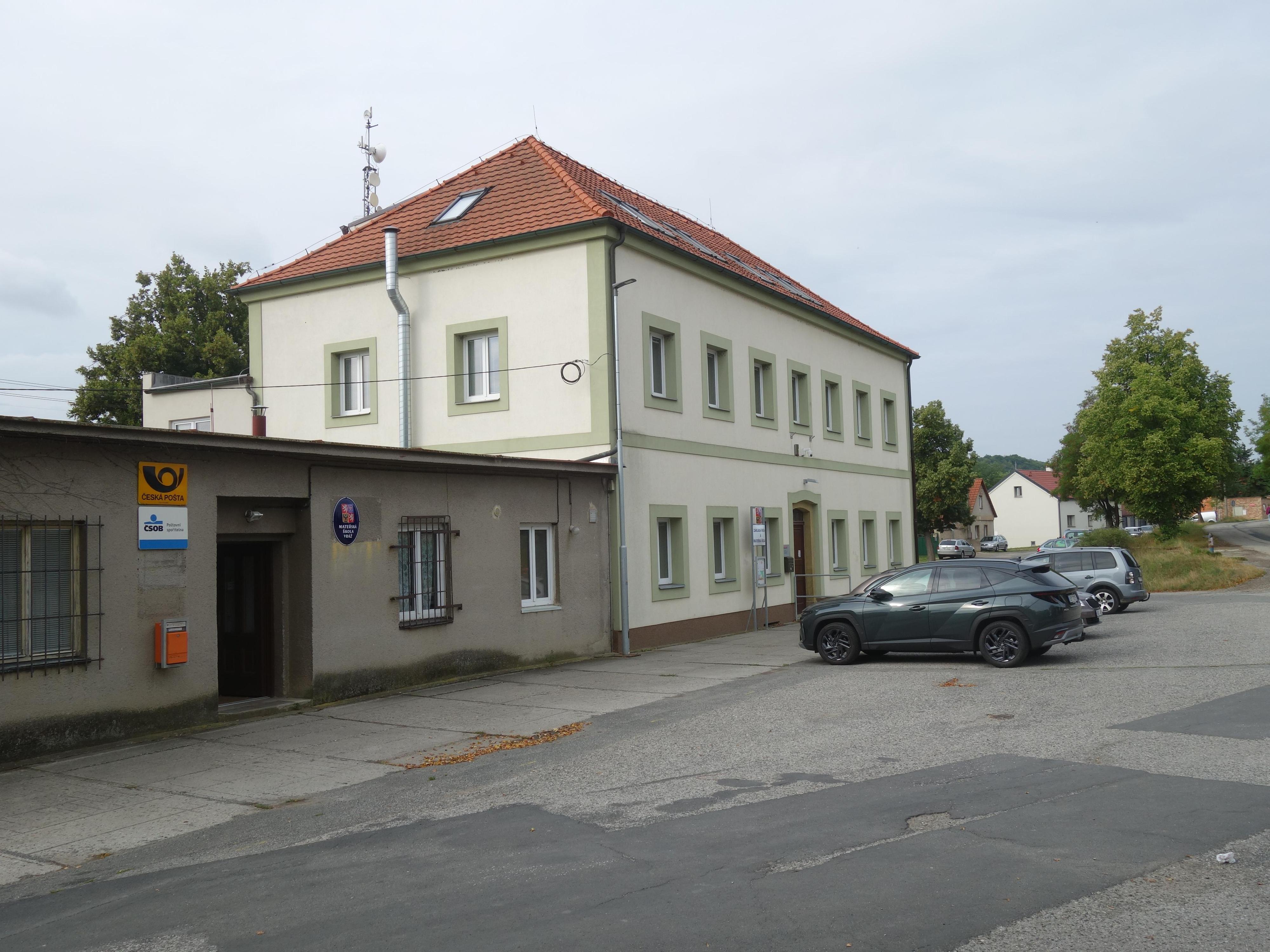 ZŠ a MŠ Vráž, Květnová foto 2