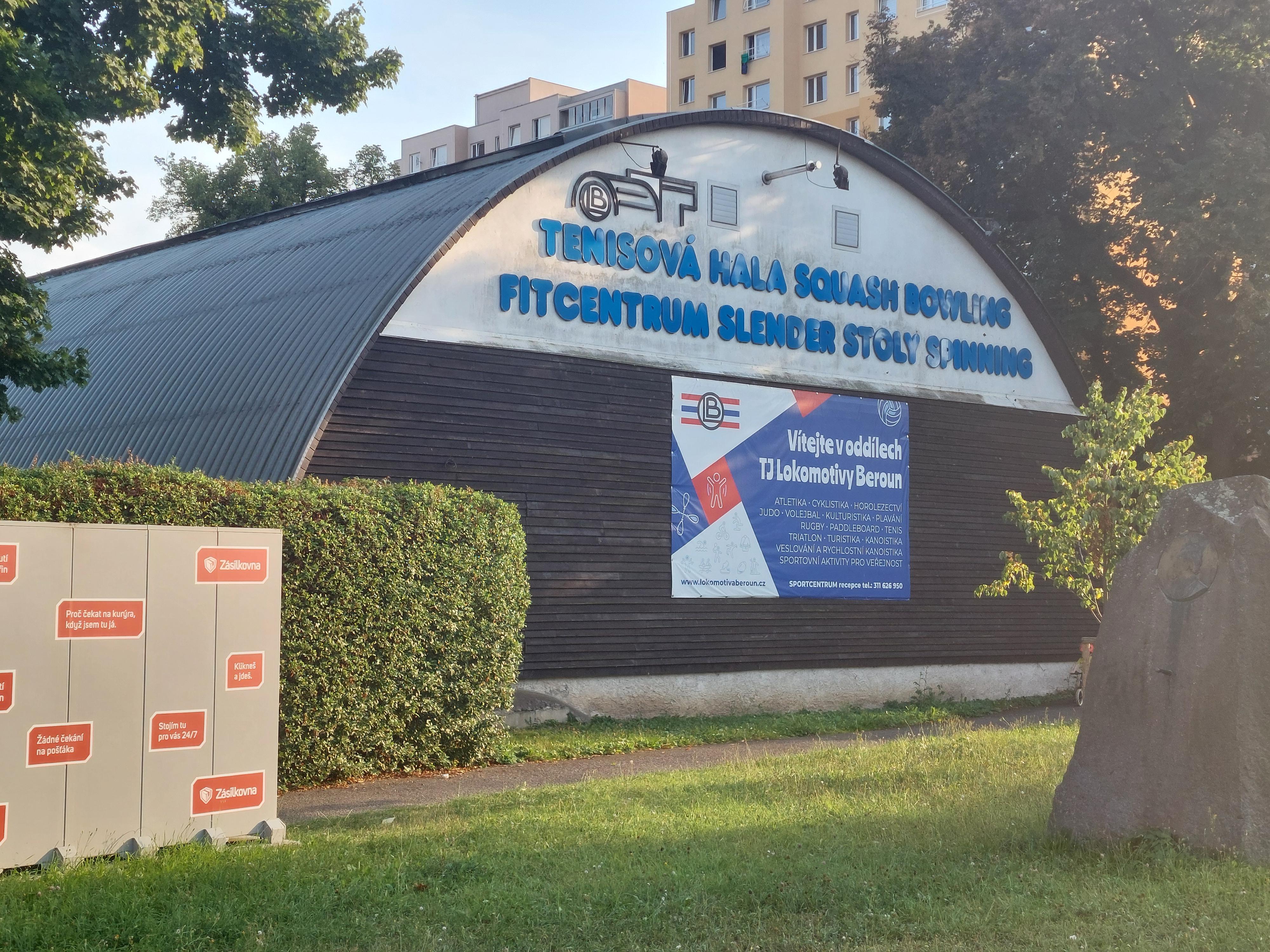 Squas a badminton - TJ LOKOMOTIVA BEROUN z. s. foto 2