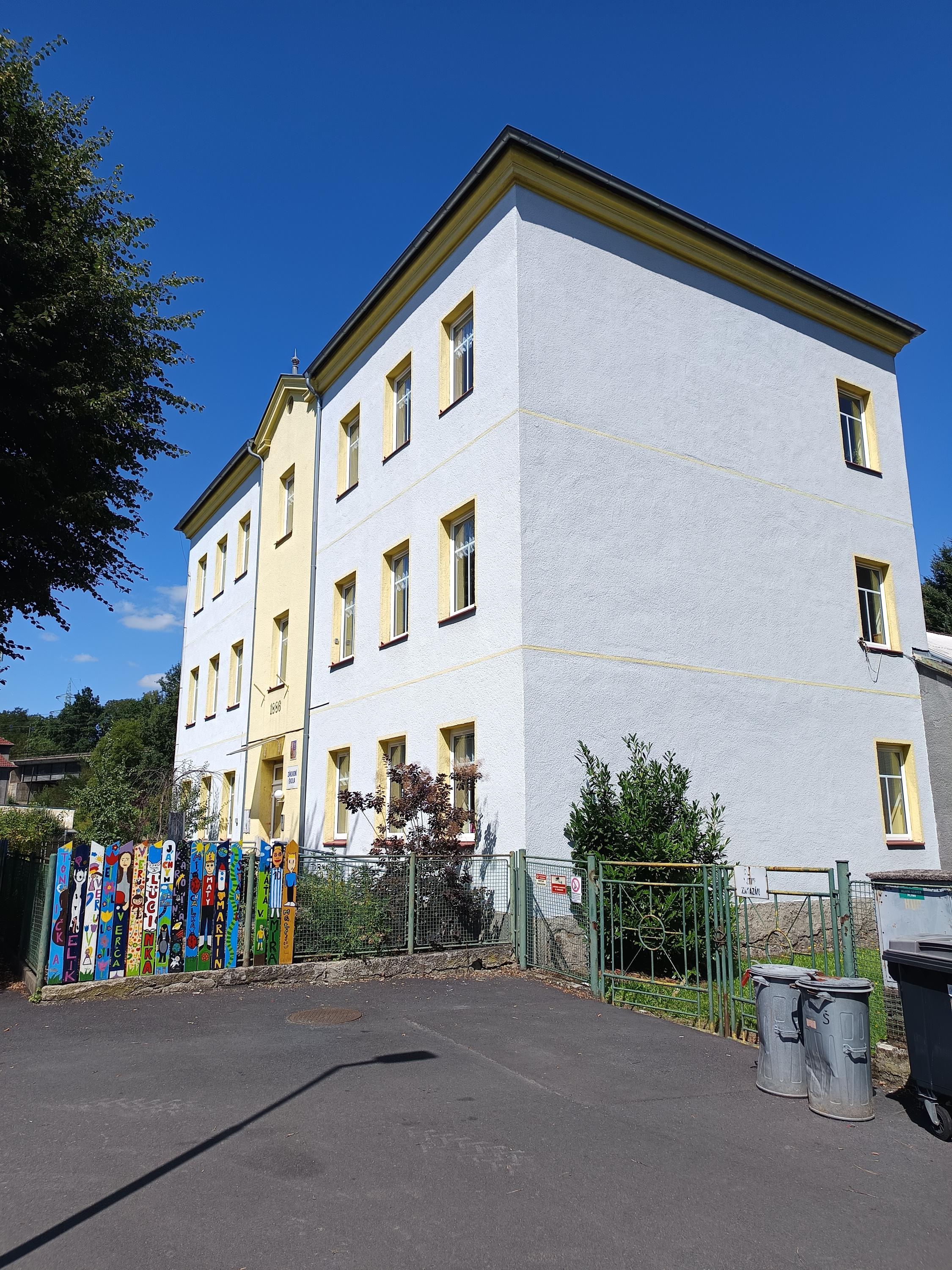 ZŠ Královské Poříčí foto 2