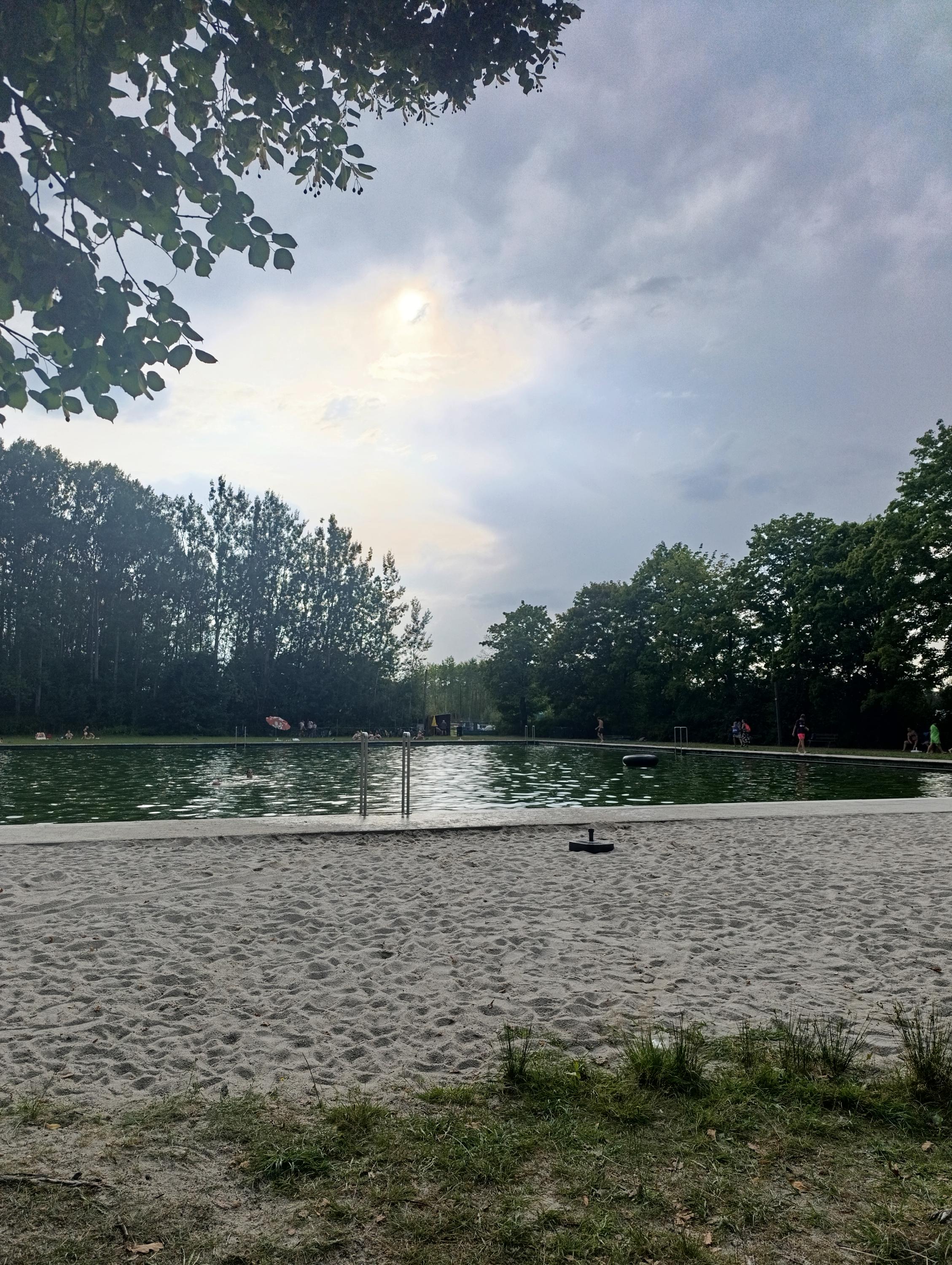 Sportovní areál Líně - koupaliště foto 5