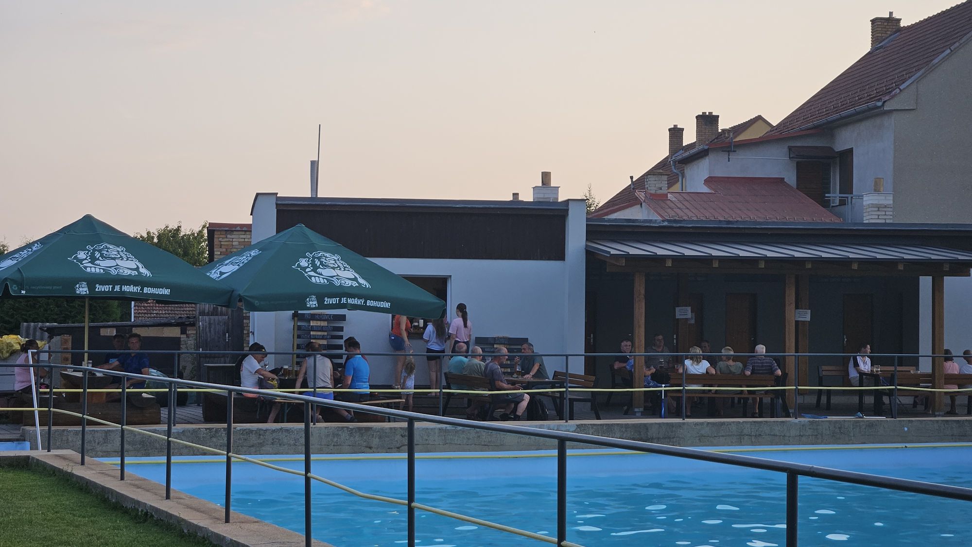 Občerstvení koupaliště Rohozec foto 1