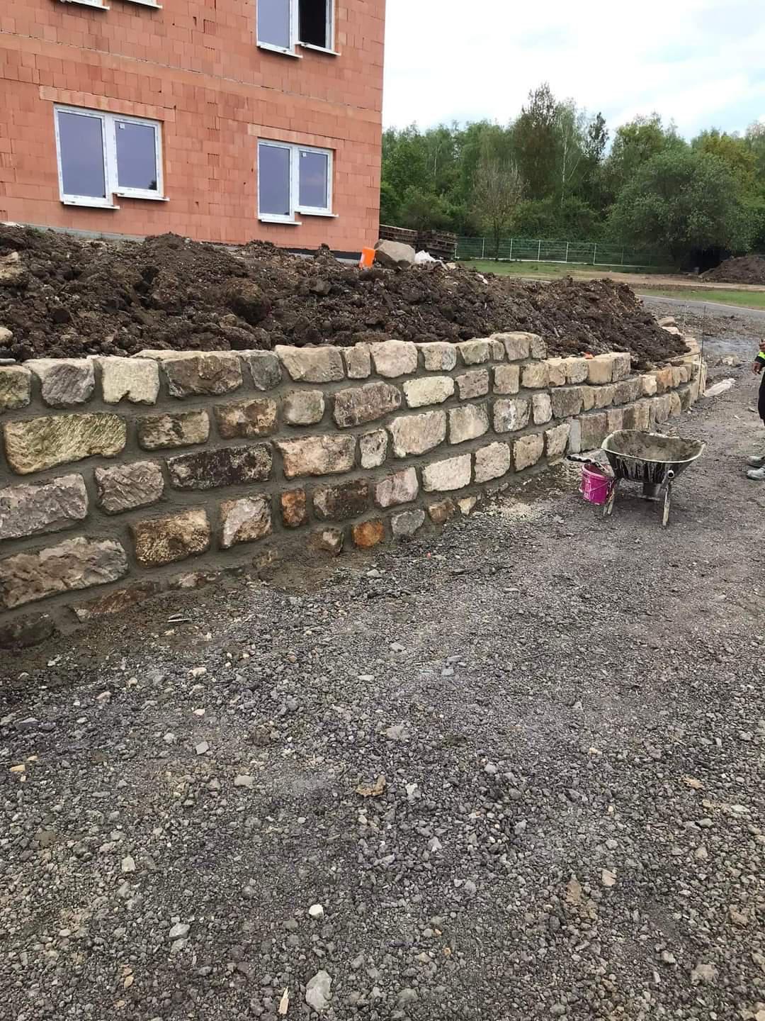 Adam Amiti - stavební firma foto 6