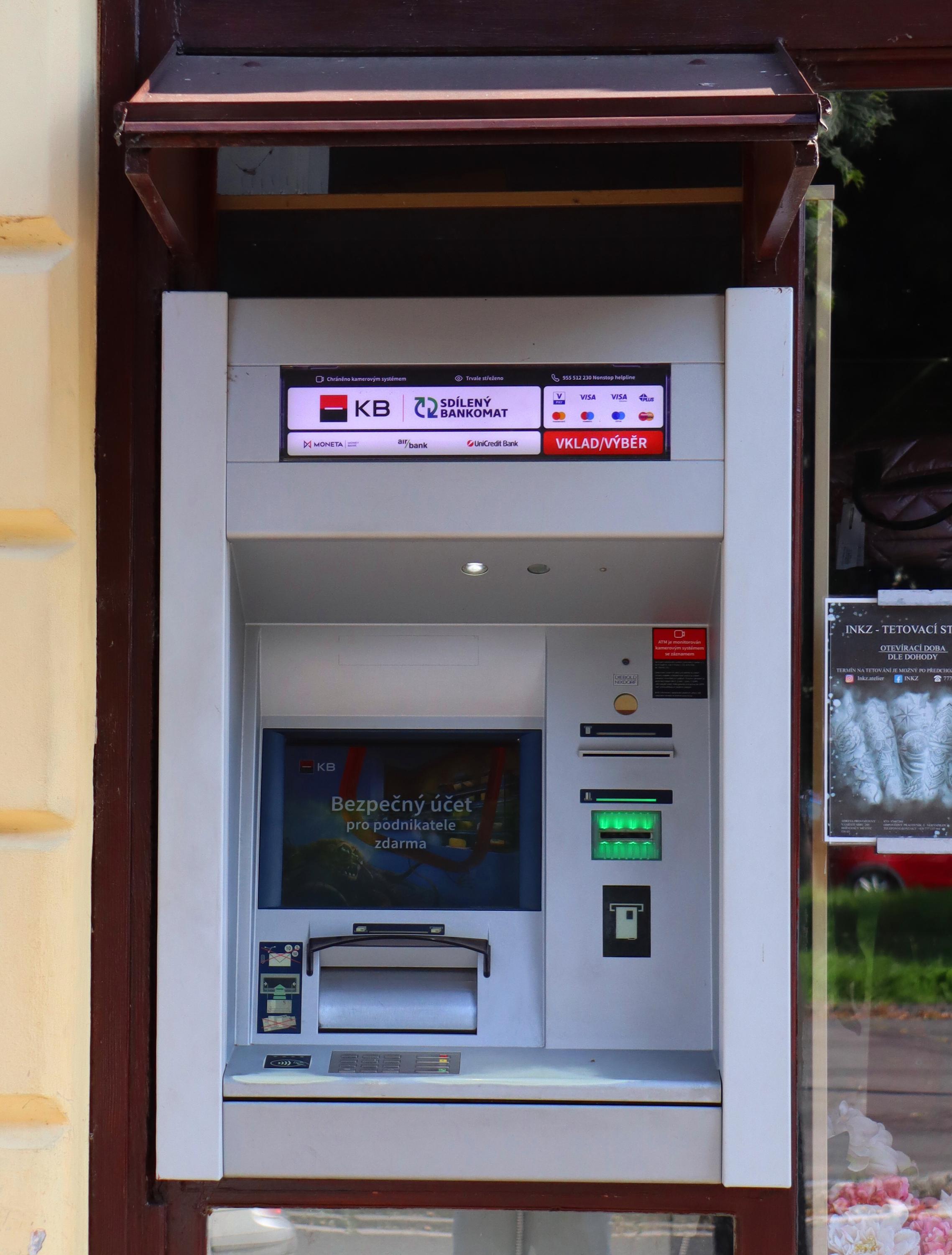 Bankomat Komerční banky foto 4