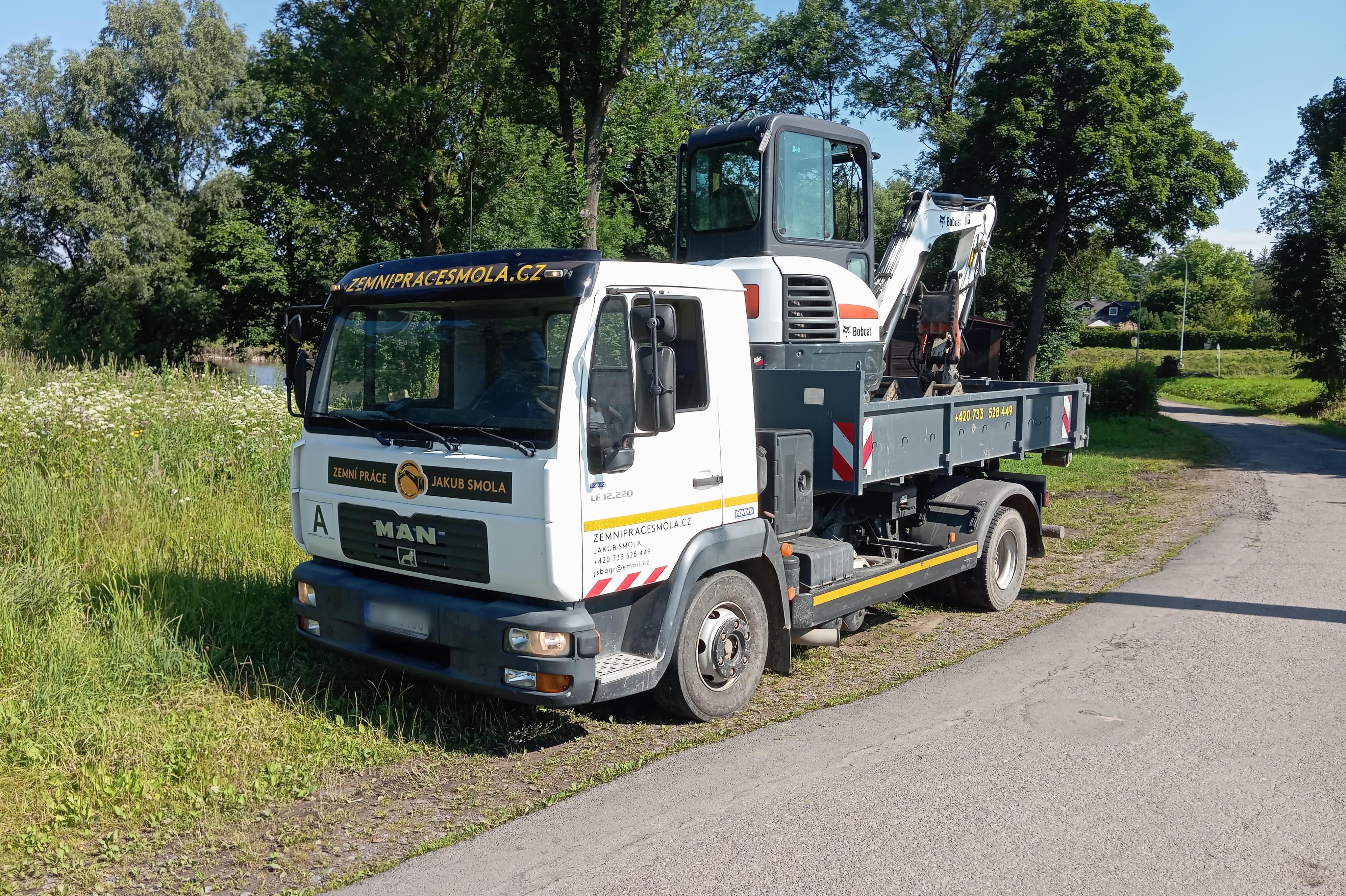 Jakub Smola - zemní práce foto 1