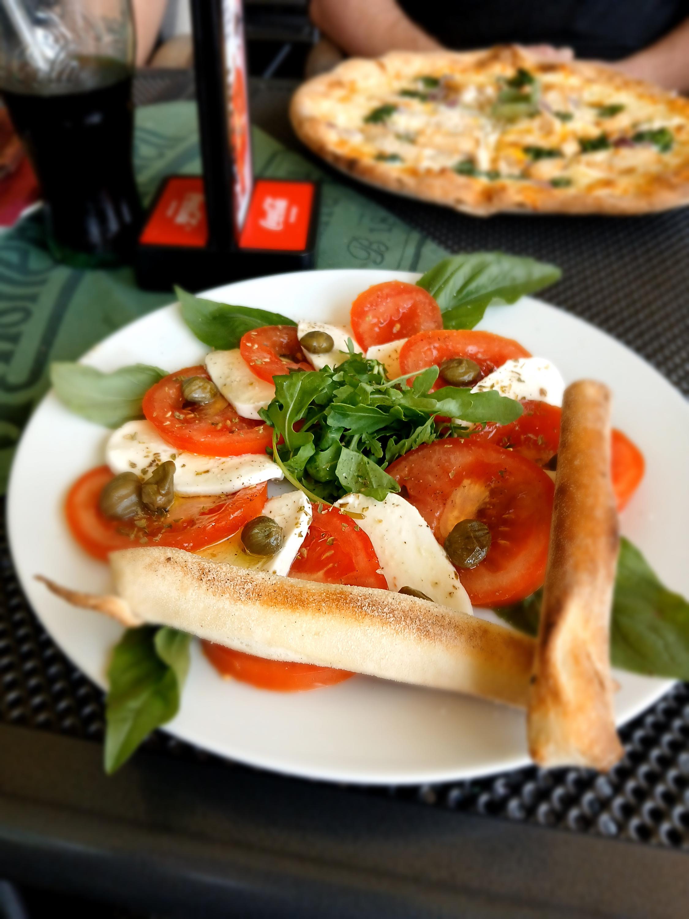 Pizzeria della piazza foto 4