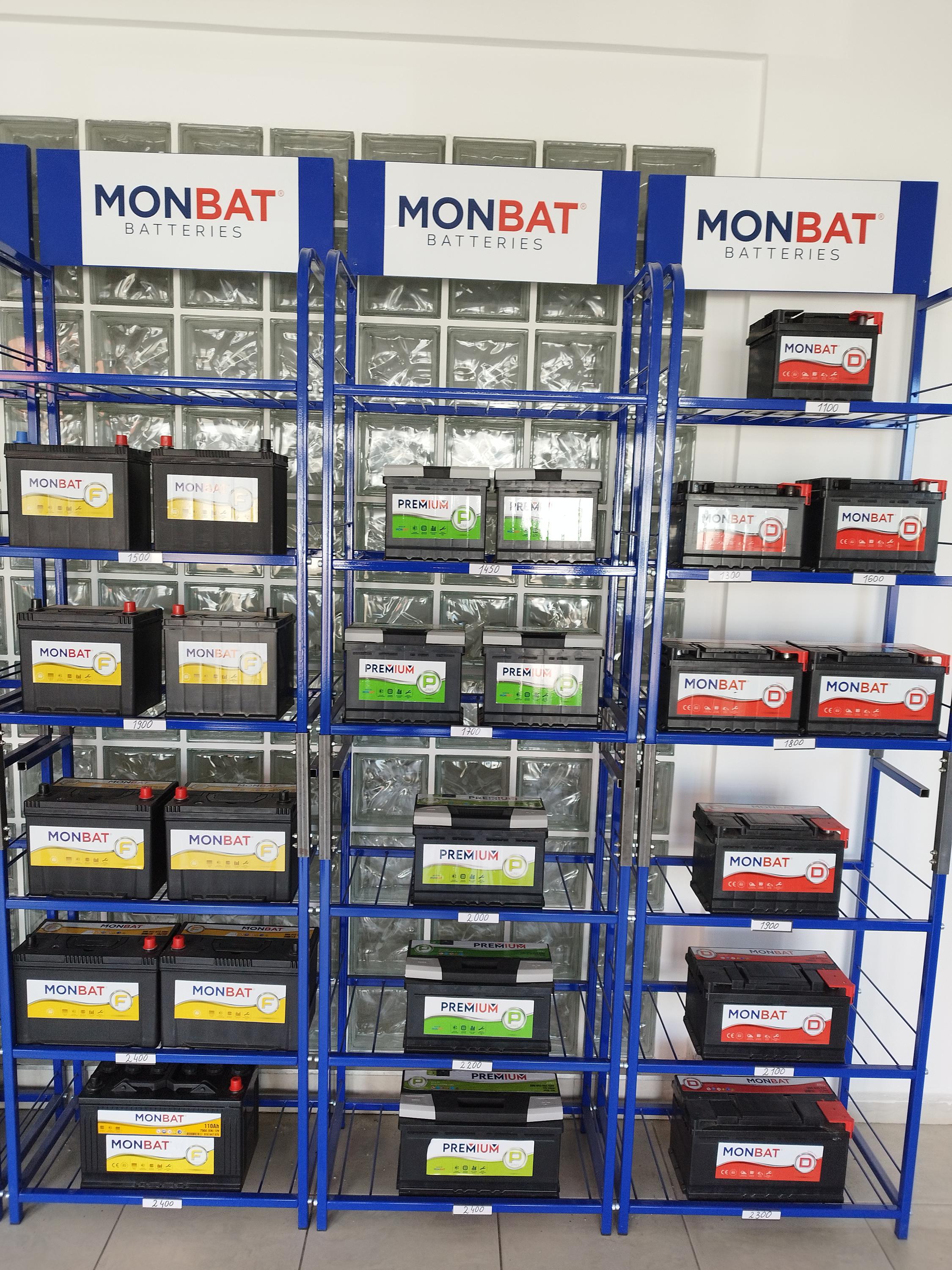 MONBAT BATTERIES foto 4