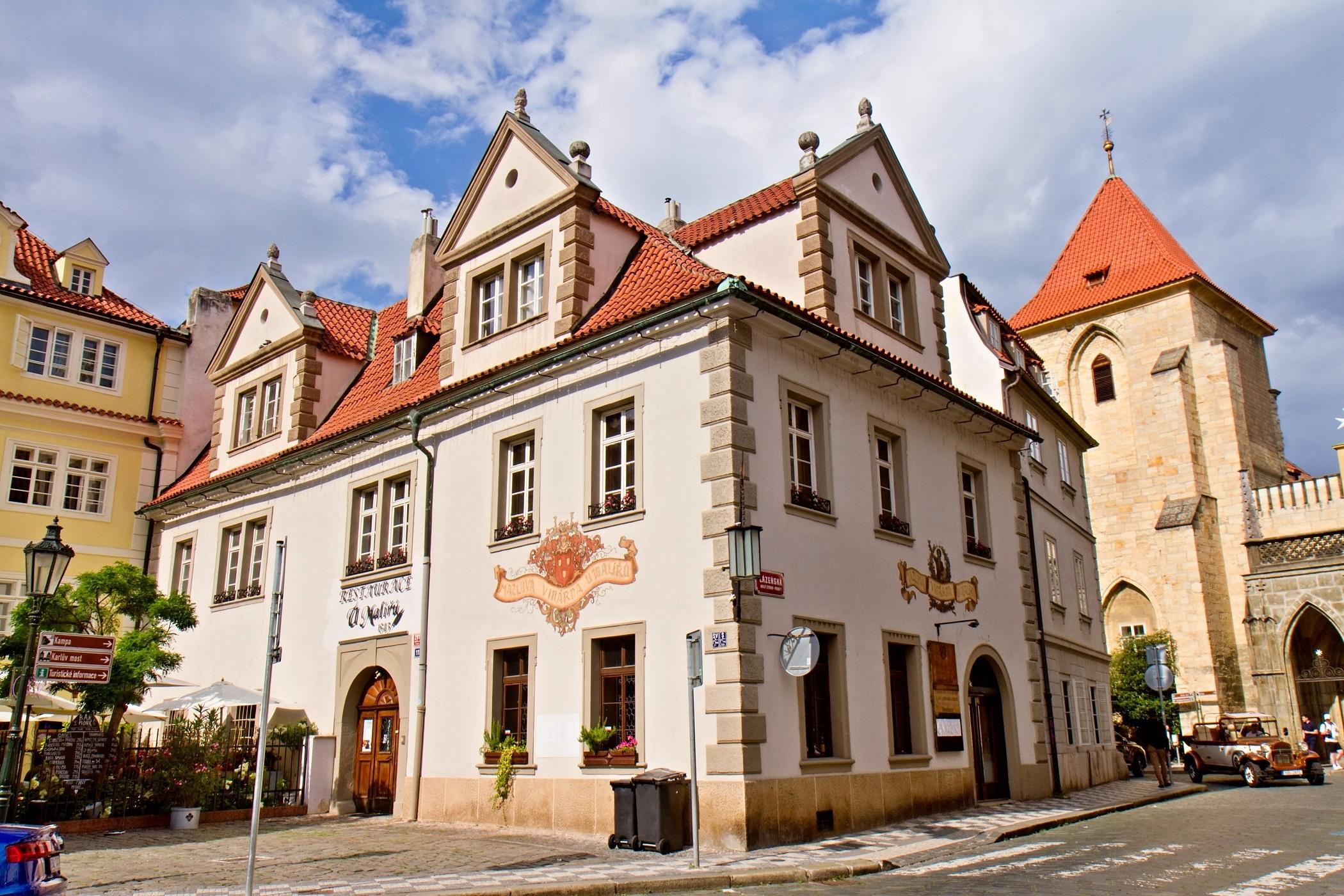 Restaurace U Malířů 1543 foto 2