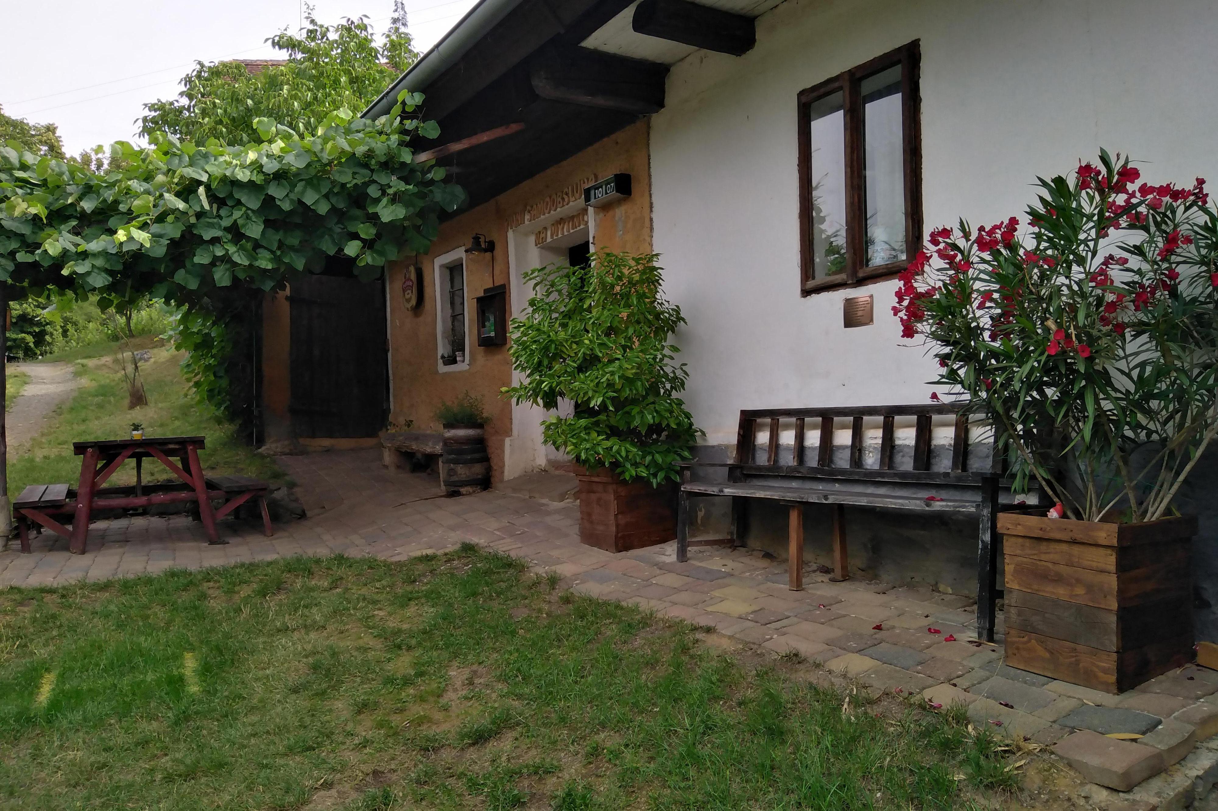 Hospoda Na mýtince foto 1