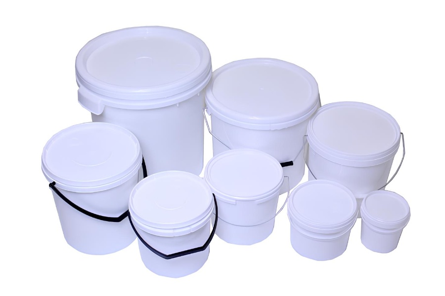 Kbelíky – plastové a plechové