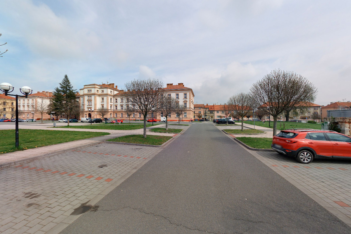 Nabíjecí stanice Hanácké náměstí foto 1