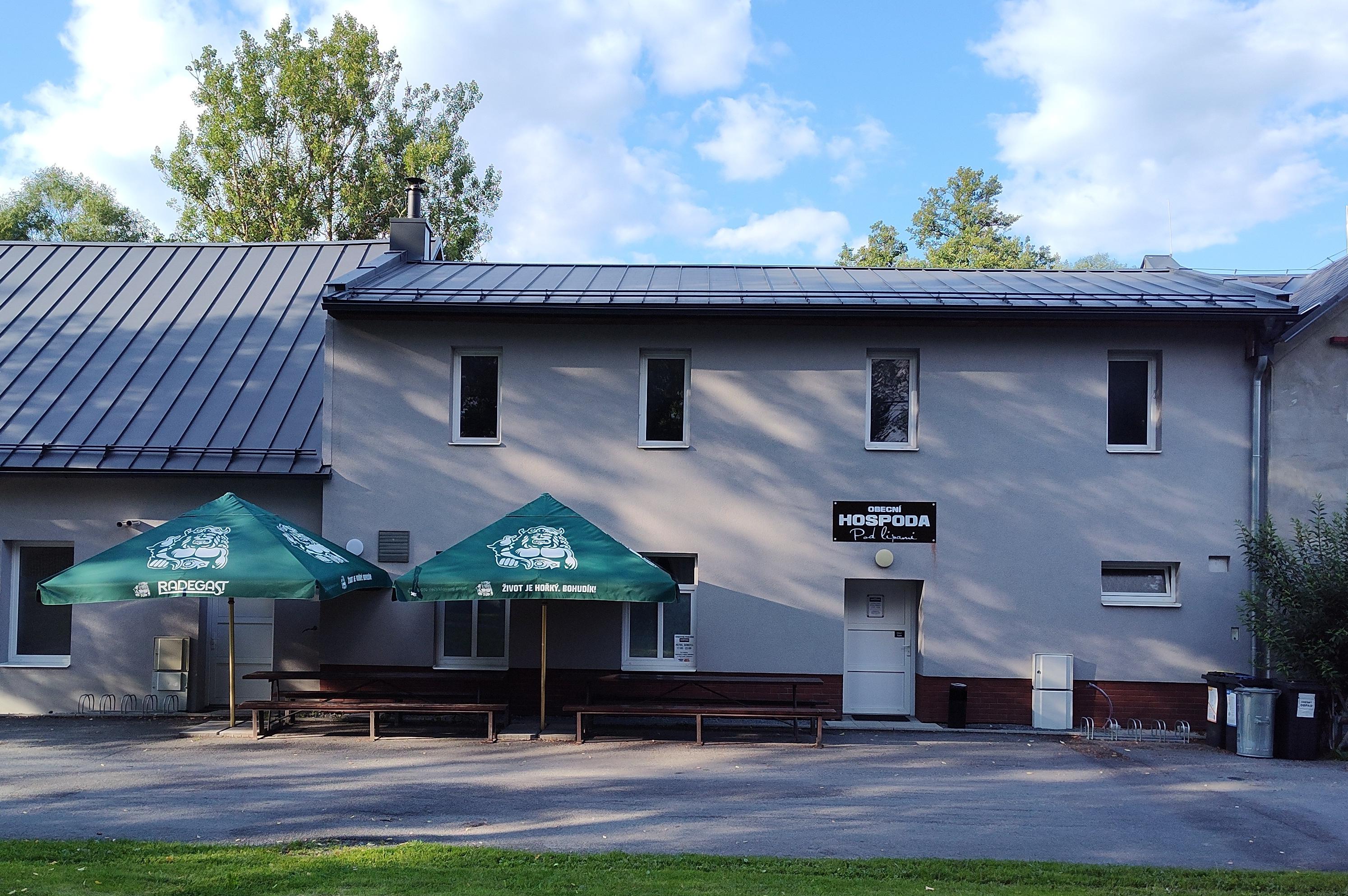 Obecní Hospoda Pod lipami