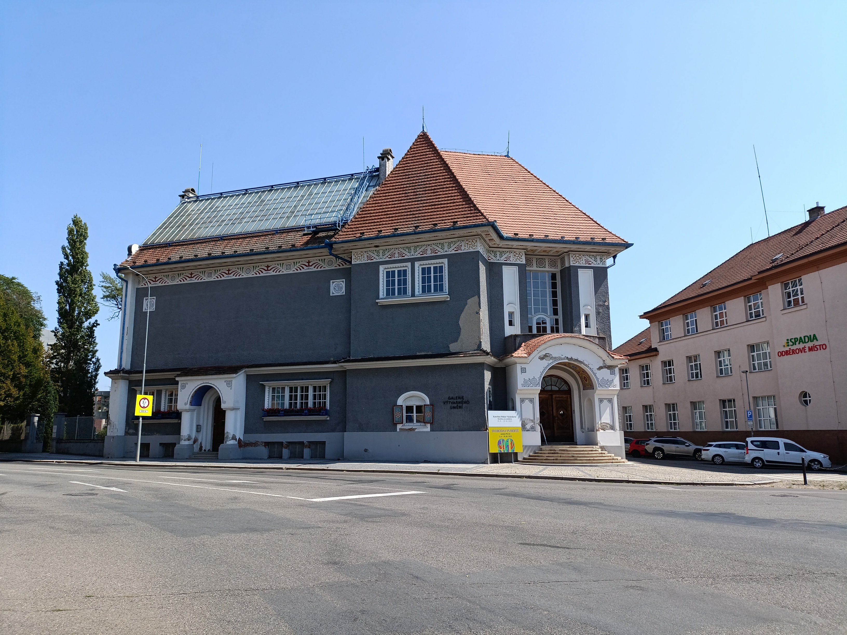Knihovna Galerie výtvarného umění v Hodoníně foto 2