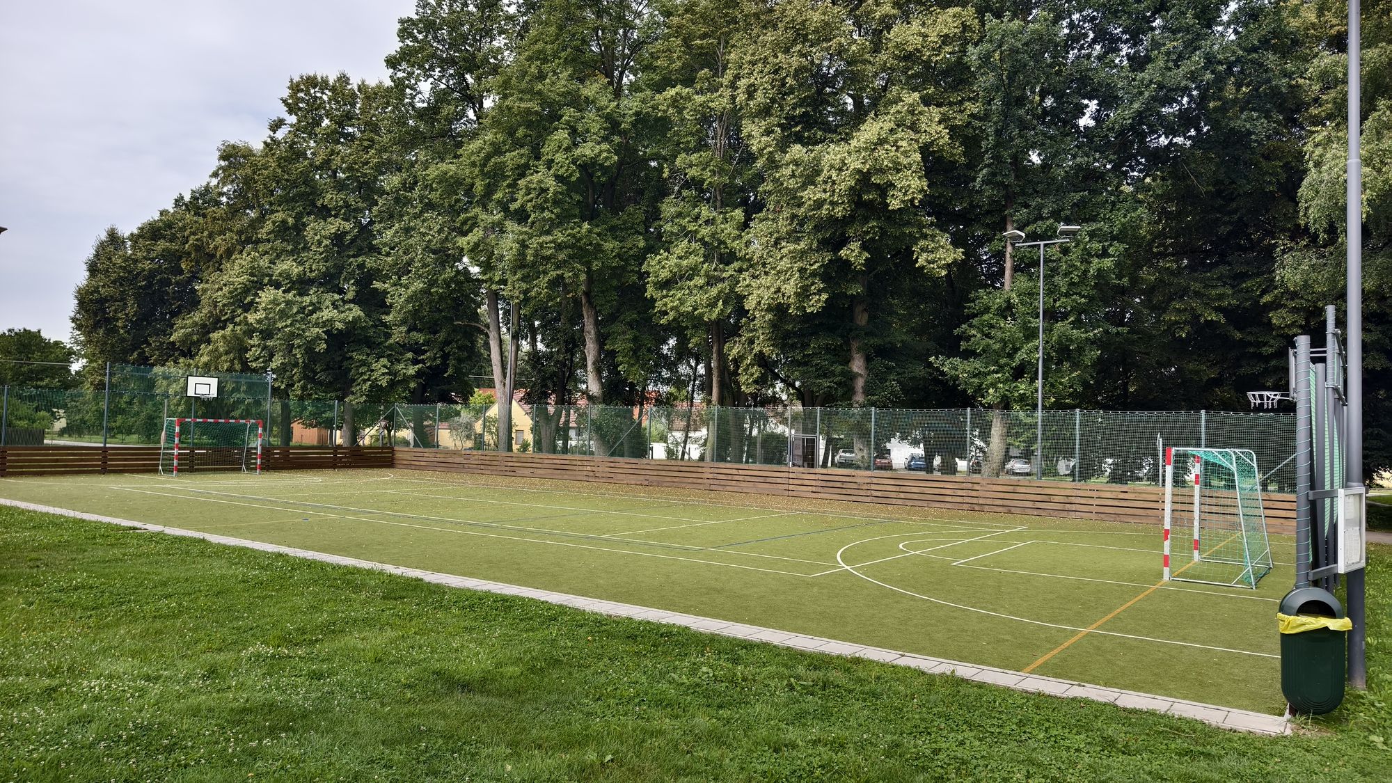 Multifunkční hřiště Pístina