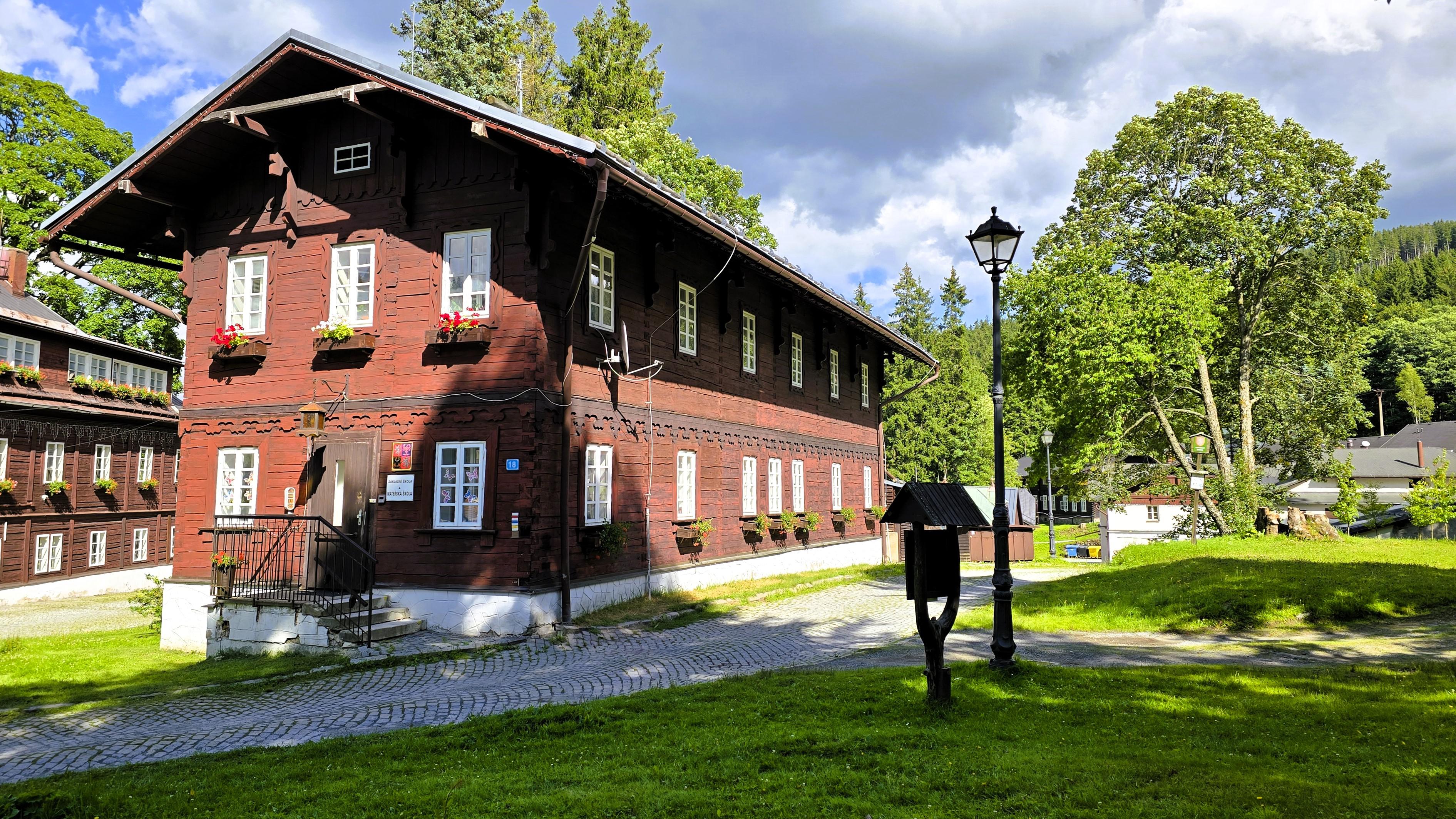 ZŠ a MŠ Karlova Studánka foto 5