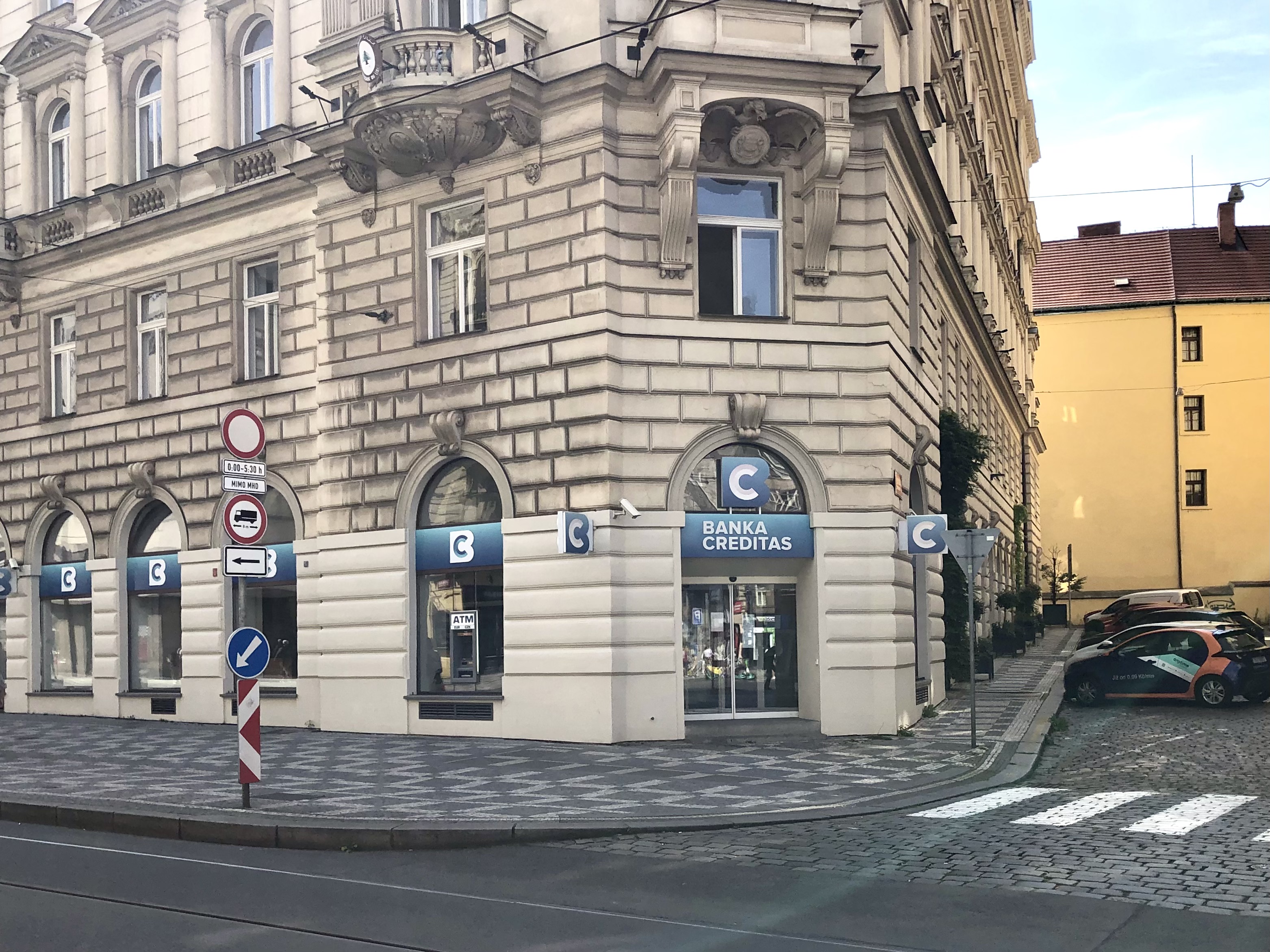 Banka CREDITAS, a.s. foto 3