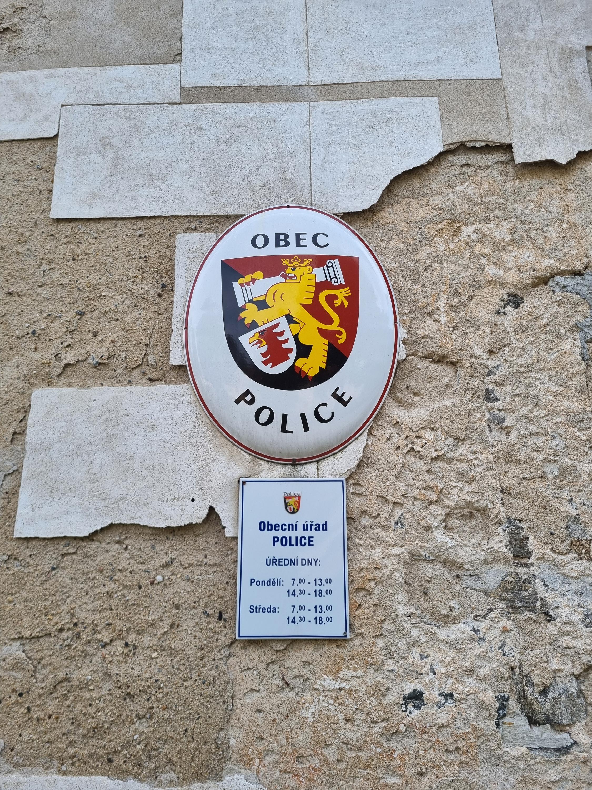 Police - obecní úřad foto 6