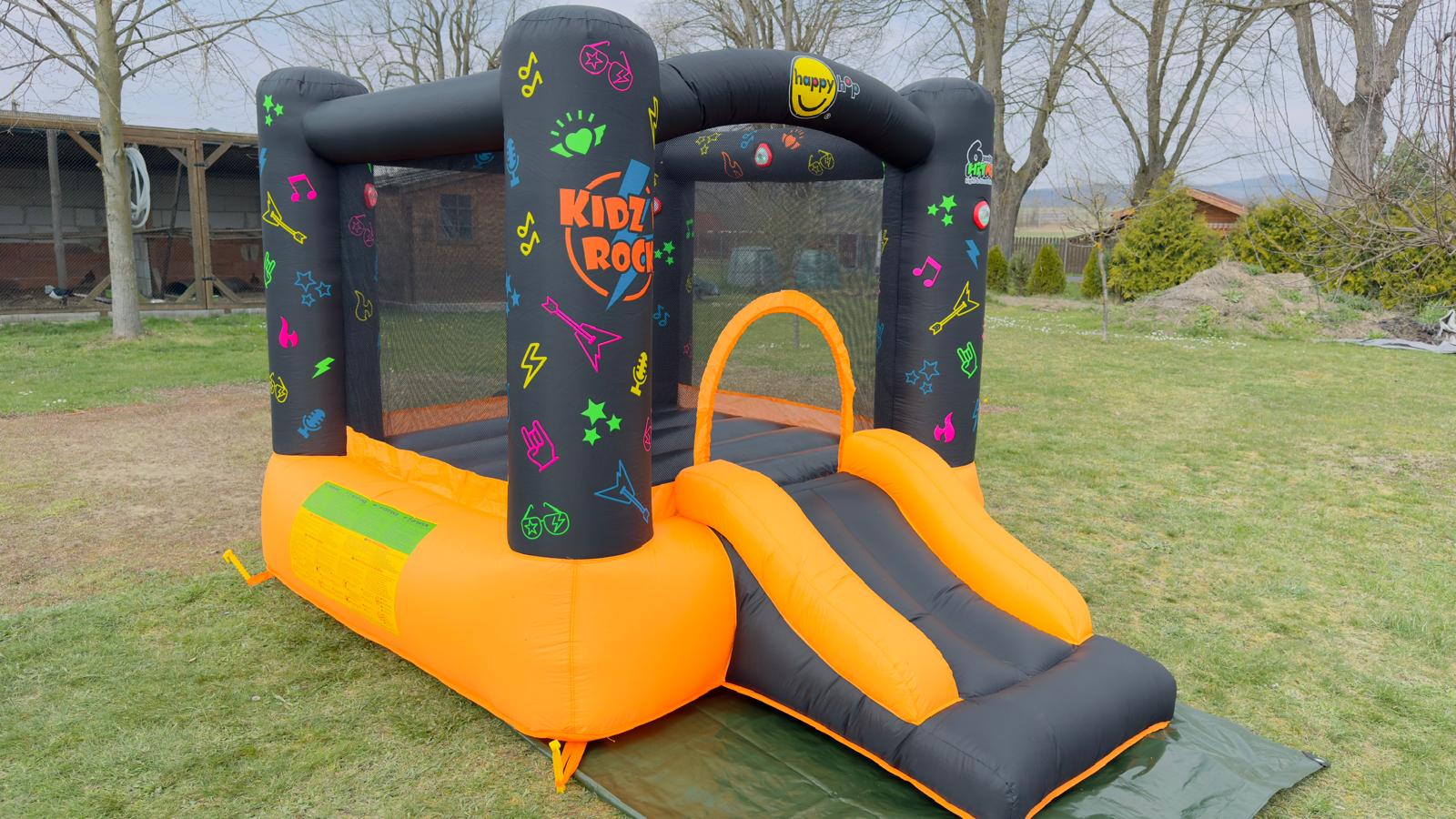 Půjčení skákacího hradu - Rock hudba+světla
