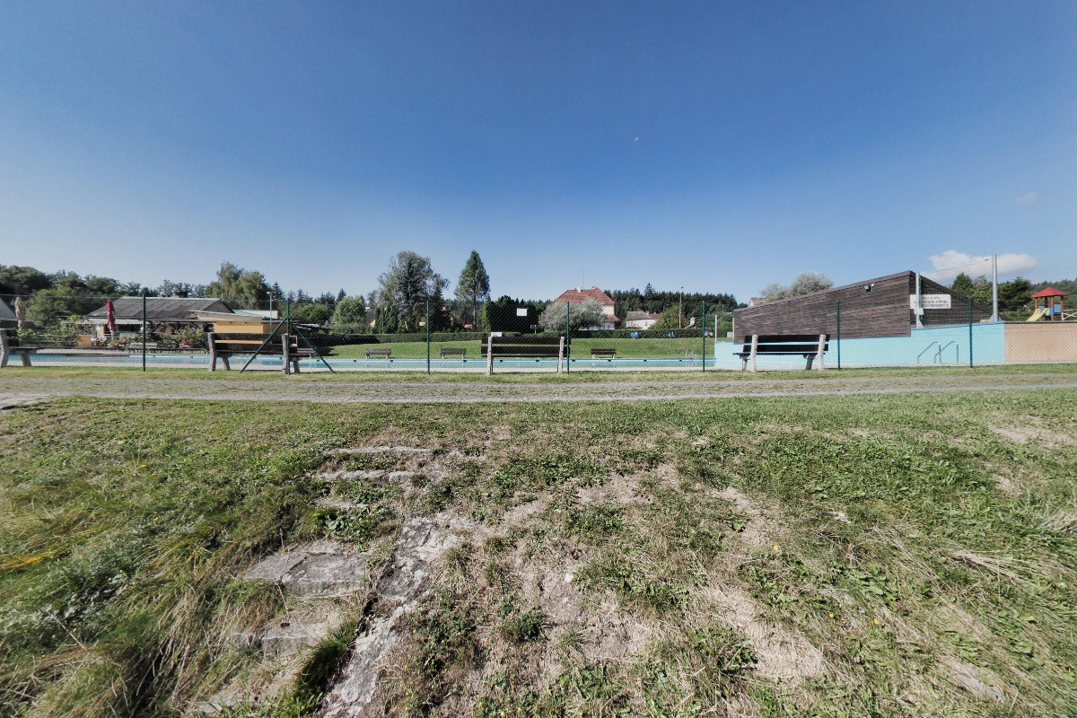 Koupaliště Za Řekou foto 5