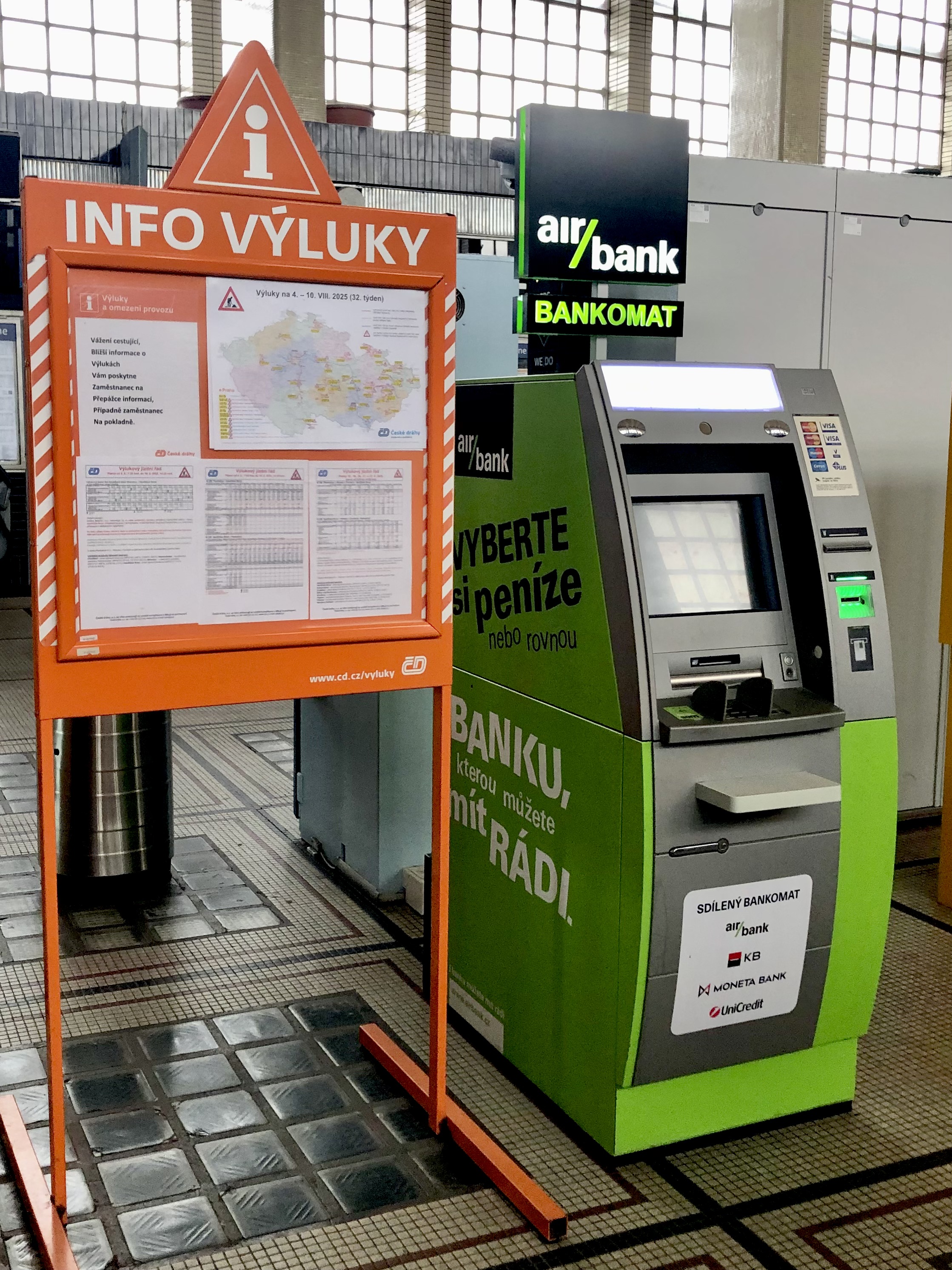Bankomat Air Bank foto 2