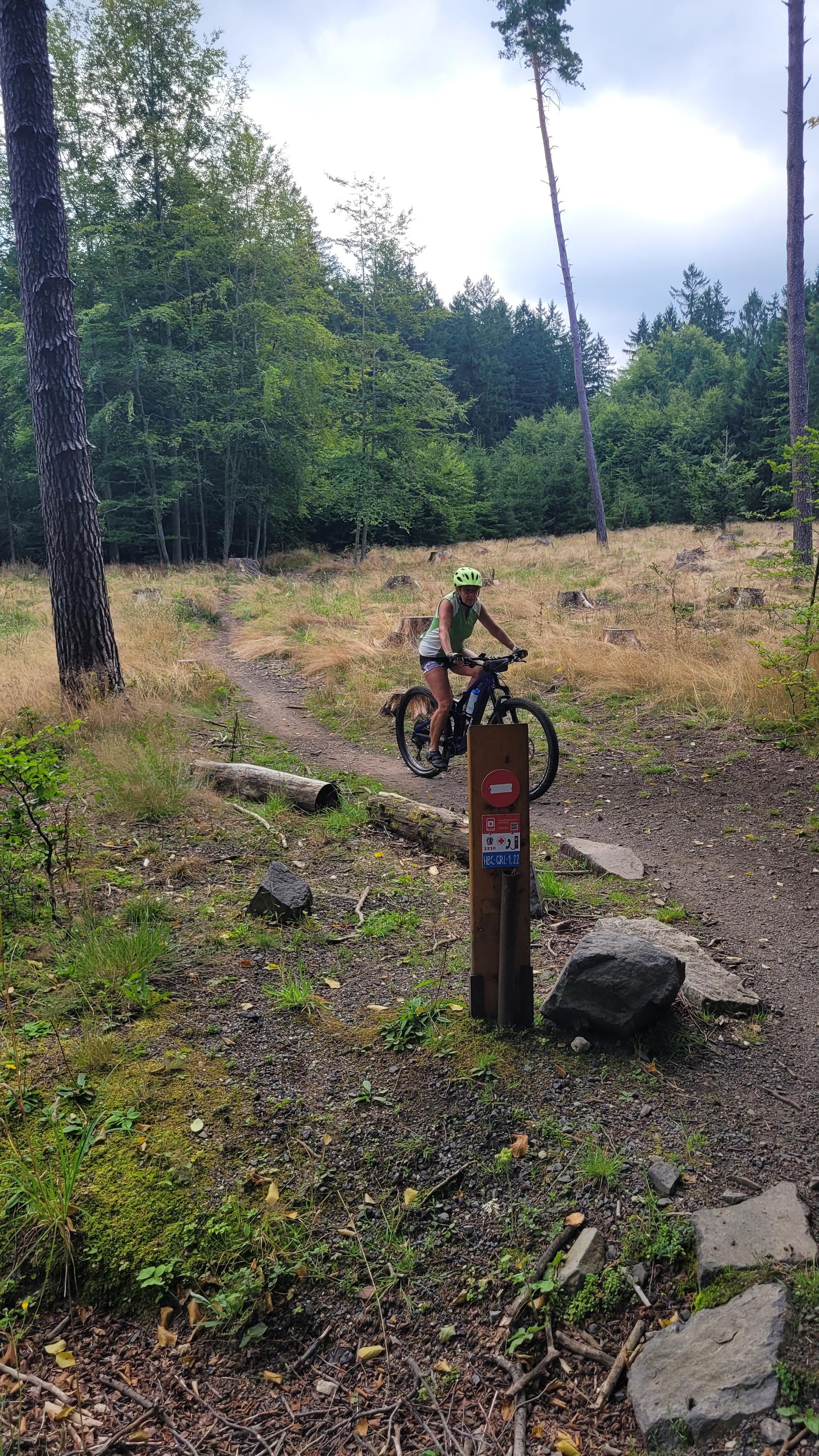 Singltrek pod Smrkem foto 5
