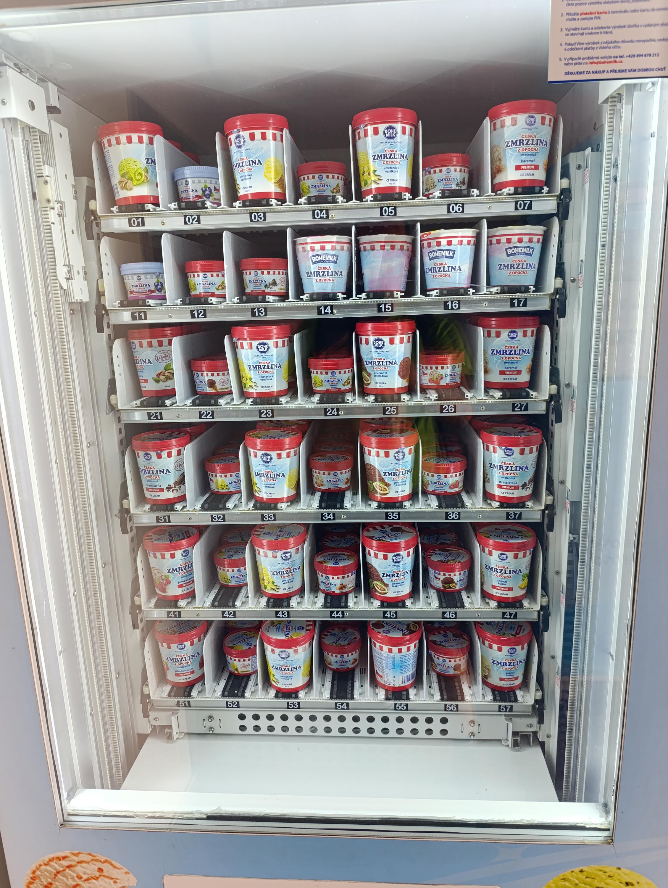 Zmrzlinový automat BOHEMILK foto 3
