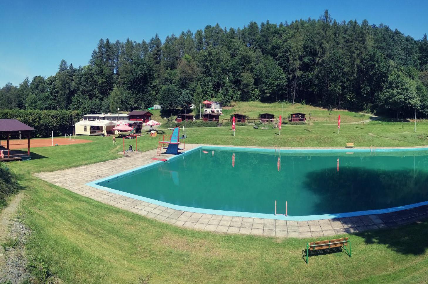 Kemp a koupaliště Bystré Koupák