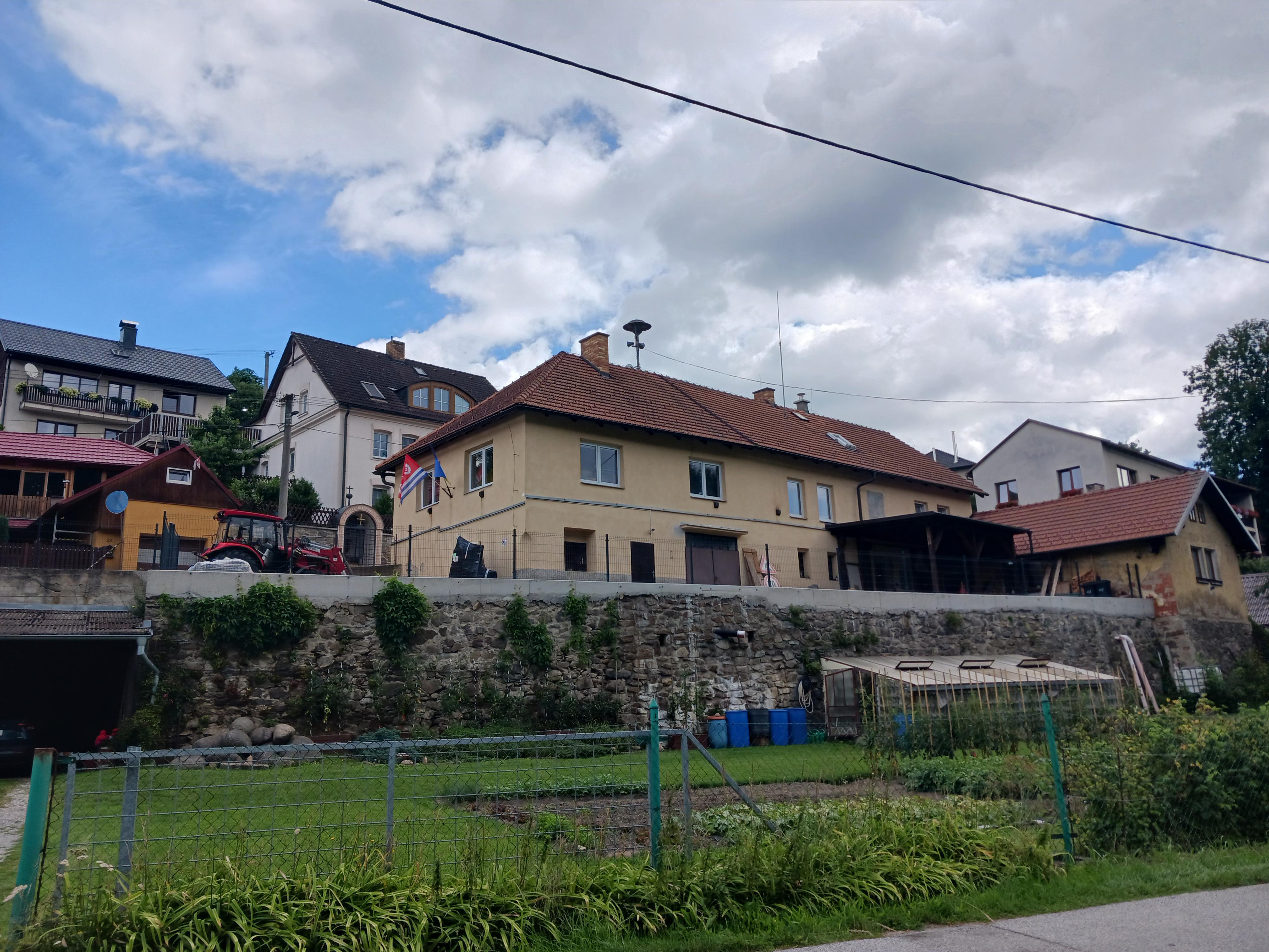 Malý Beranov - obecní úřad foto 3