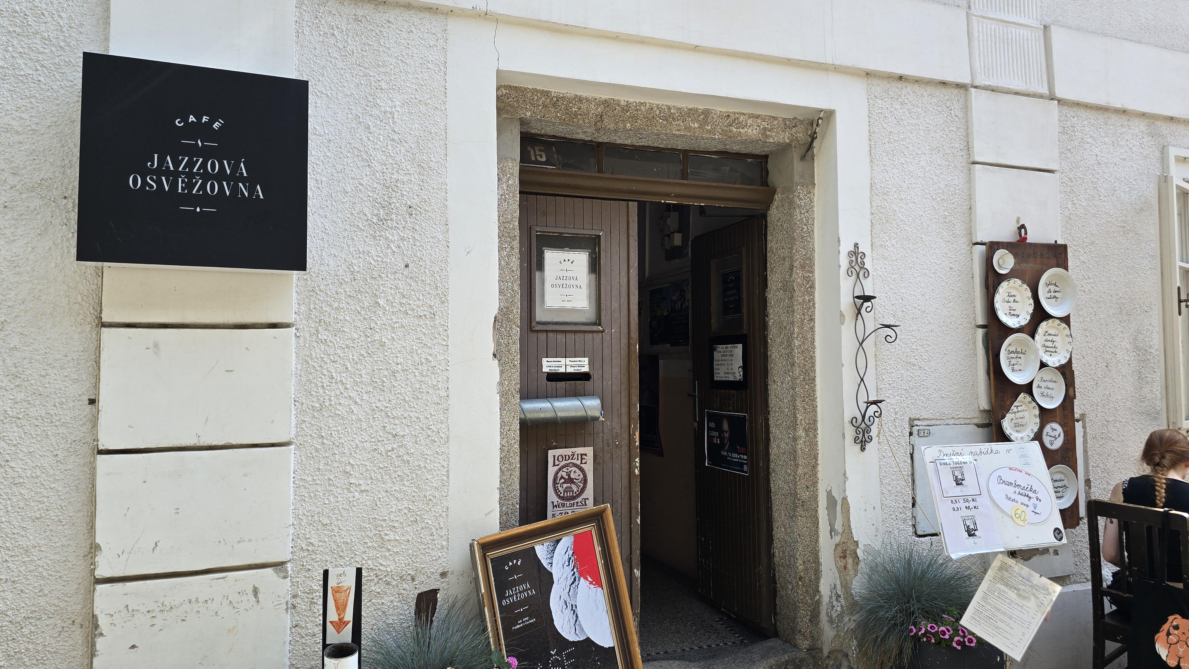 CAFÉ Jazzová Osvěžovna foto 4