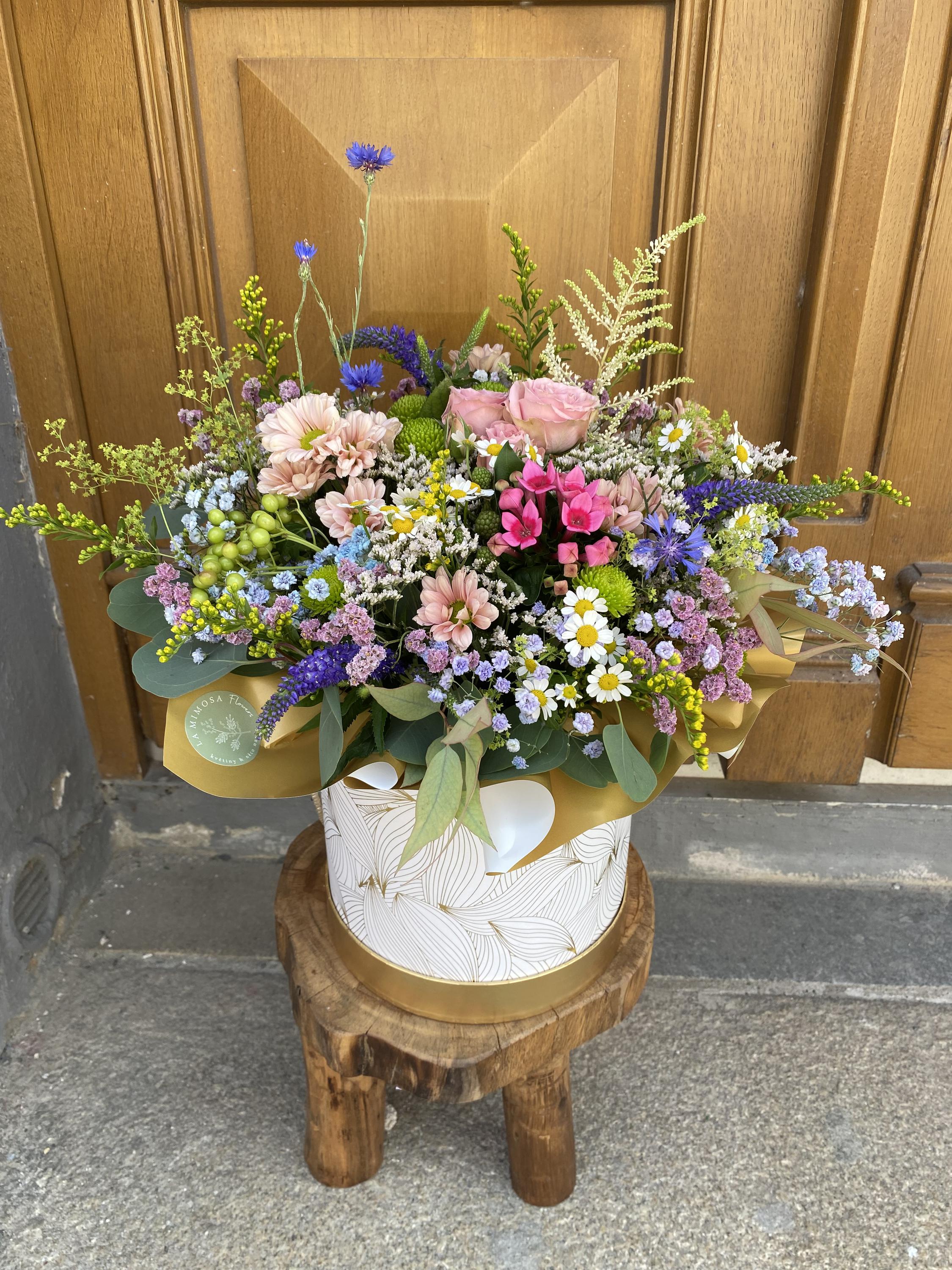 La mimosa flowers foto 3