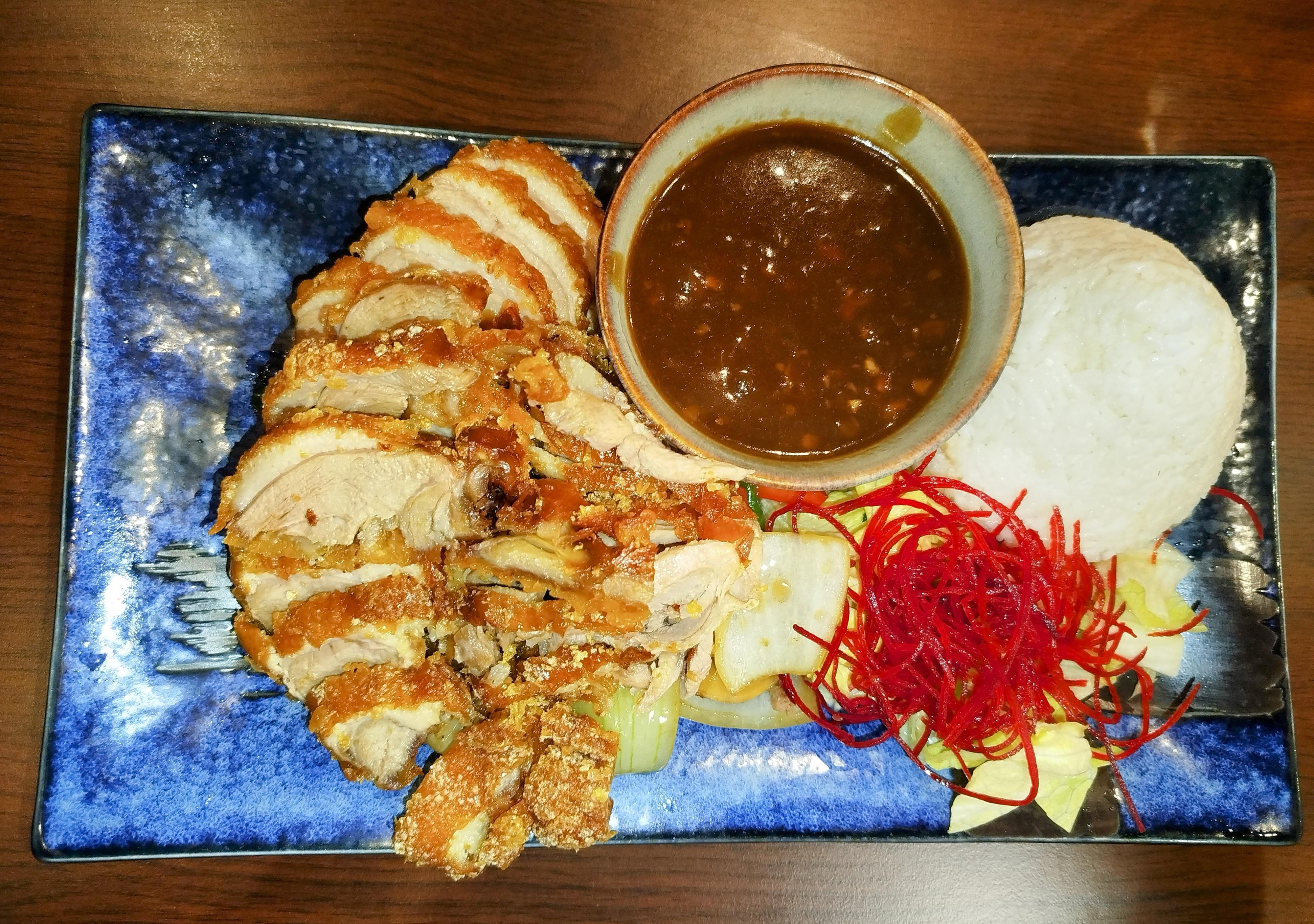 LOUIS ASIAN Restaurace Sushi Bar foto 3