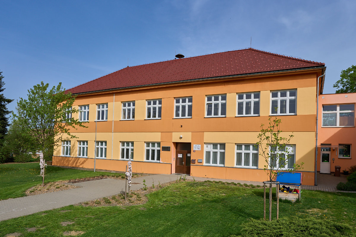 Půjčovna divadelních kostýmů Holice