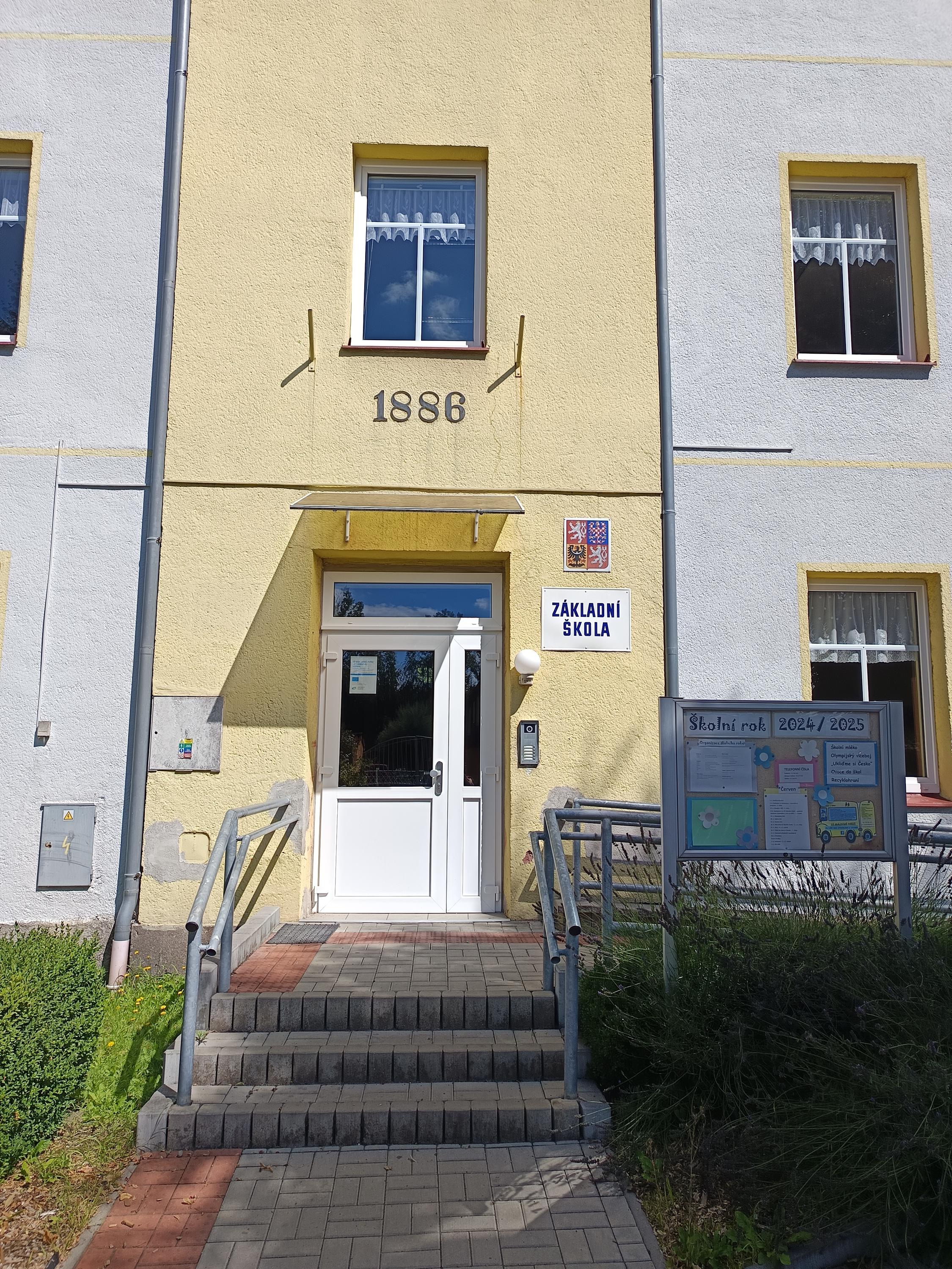 ZŠ Královské Poříčí foto 3
