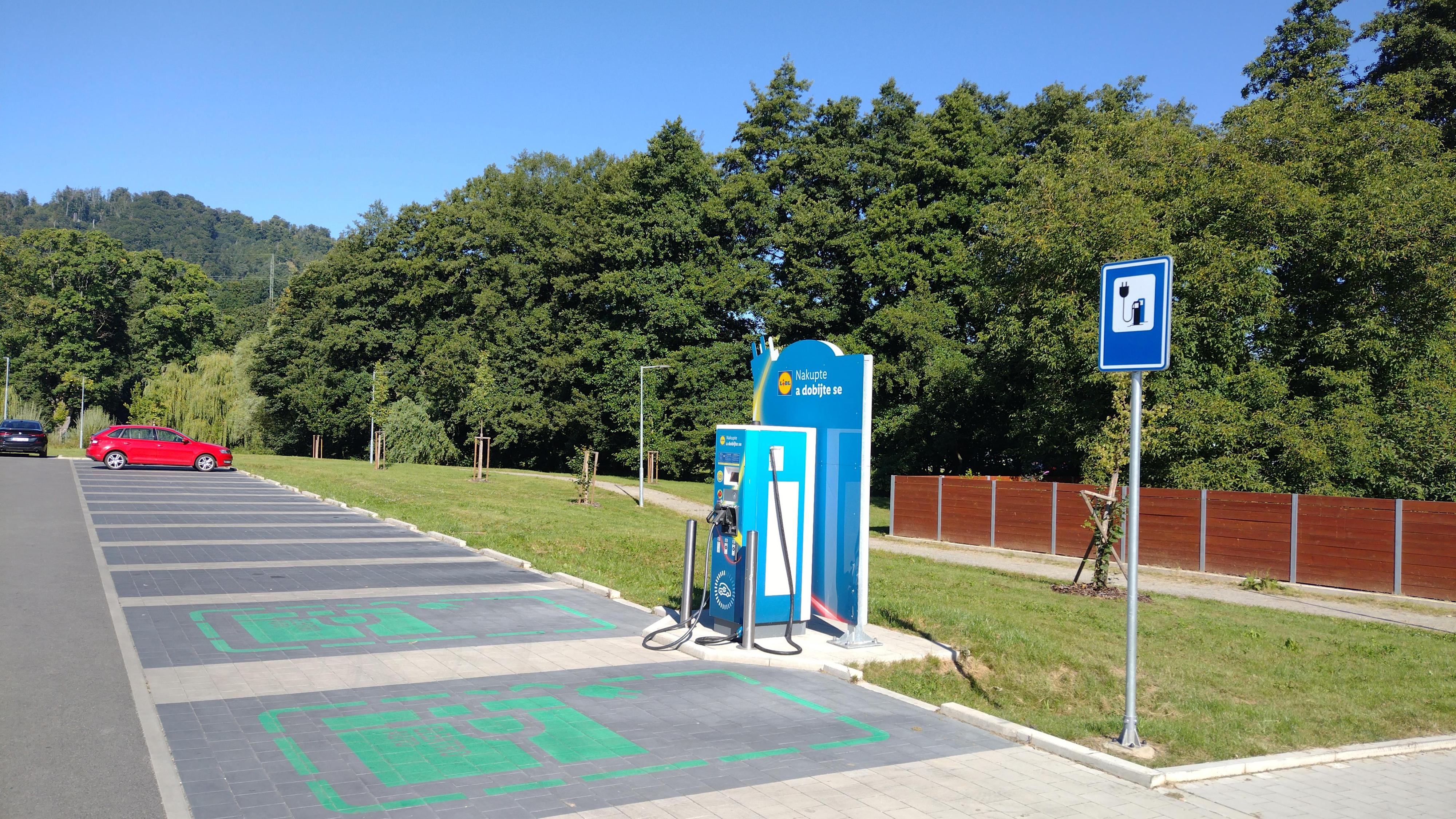 Nabíjecí stanice Lidl