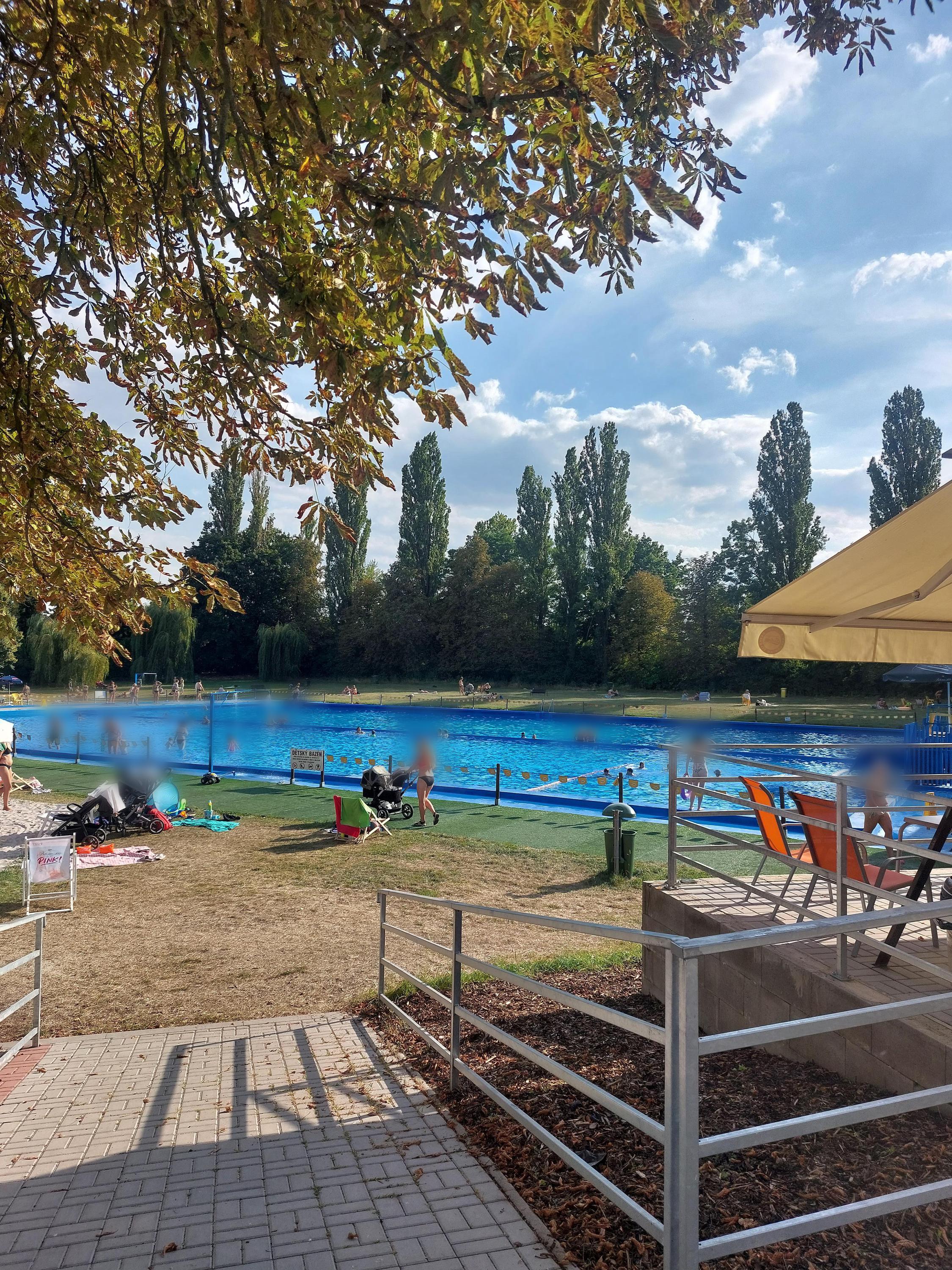 Koupaliště Čakovice foto 3