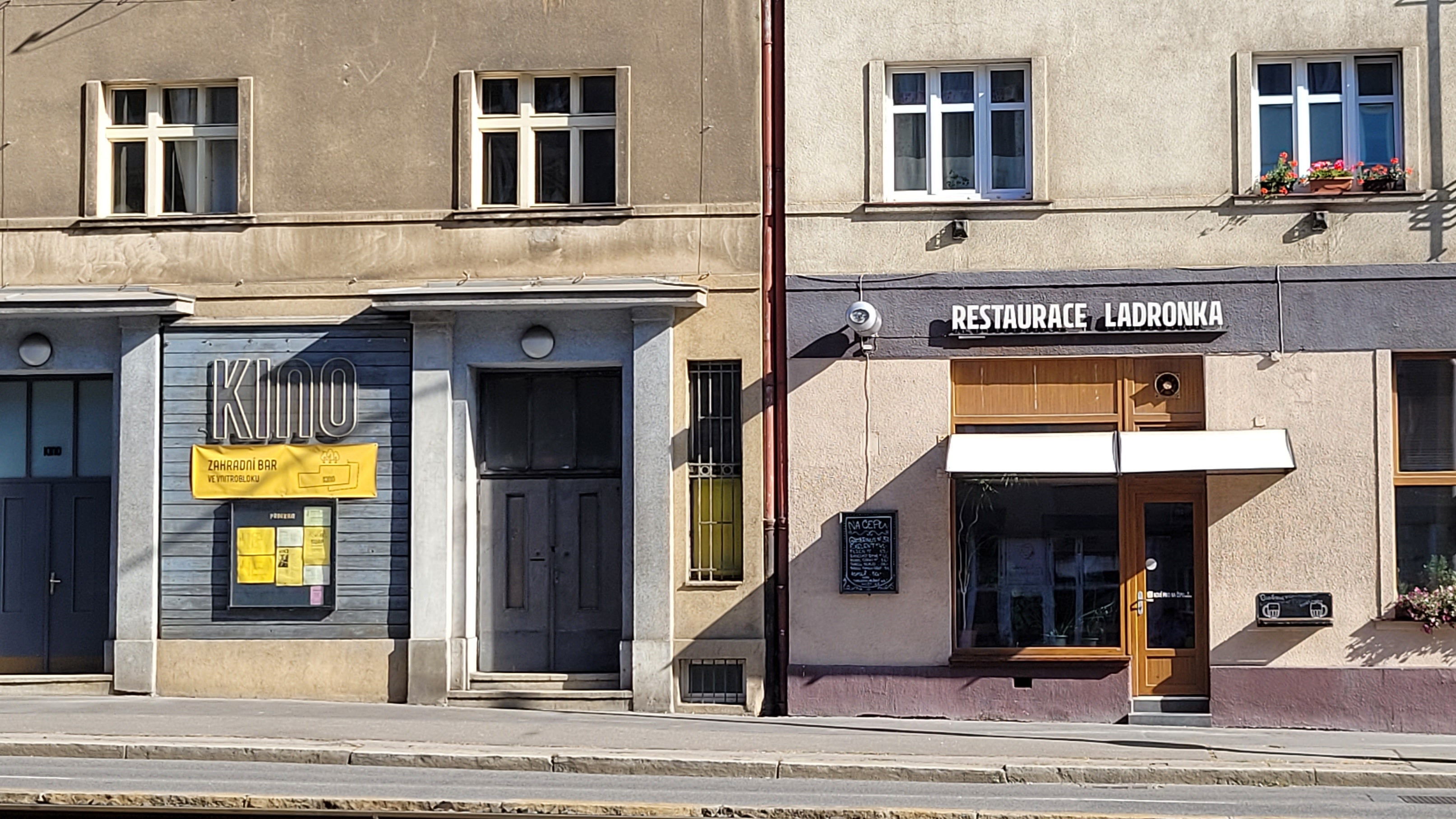 Kino Kavalírka foto 2