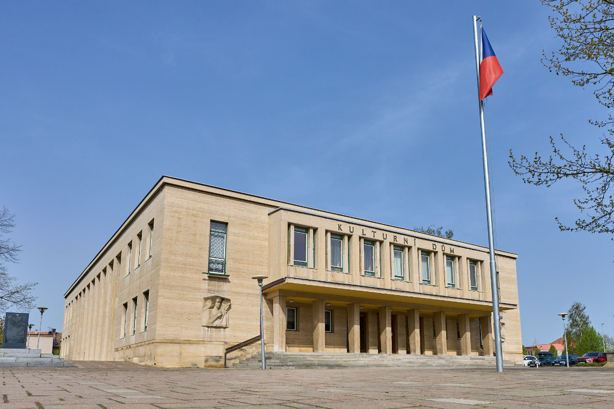 Městské kino Holice