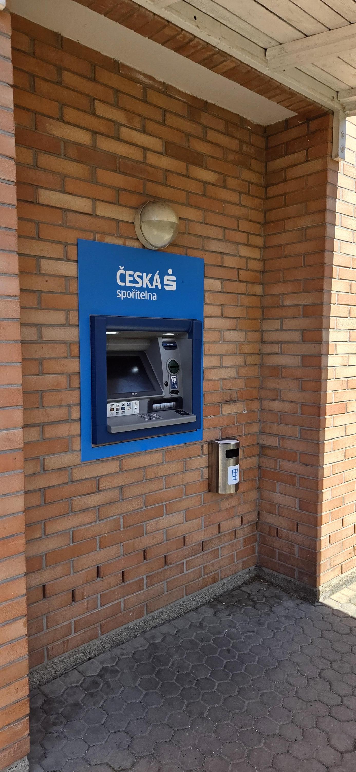 Bankomat České spořitelny foto 3