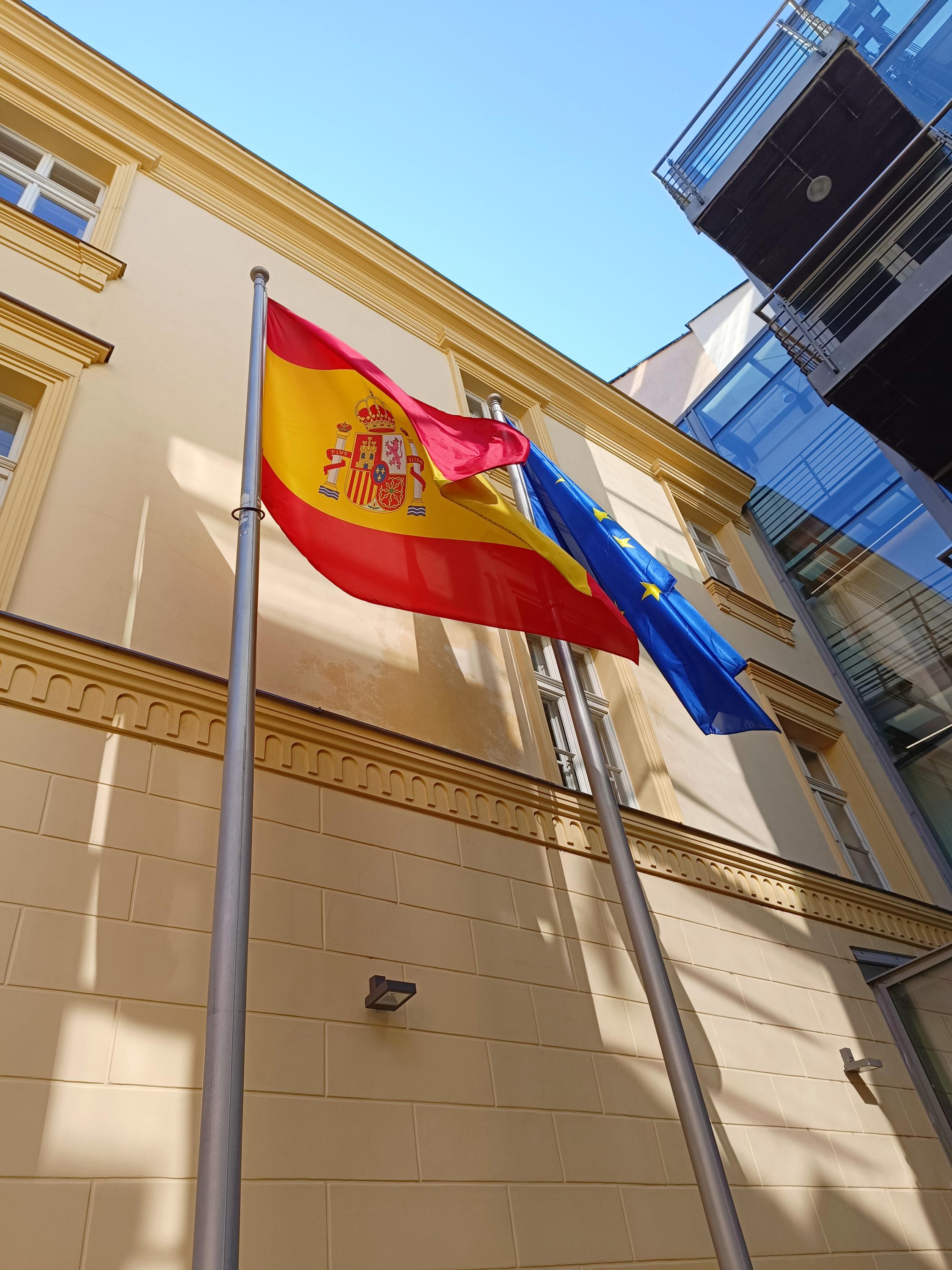 Velvyslanectví Španělska - Knihovna Institutu Cervantes foto 5