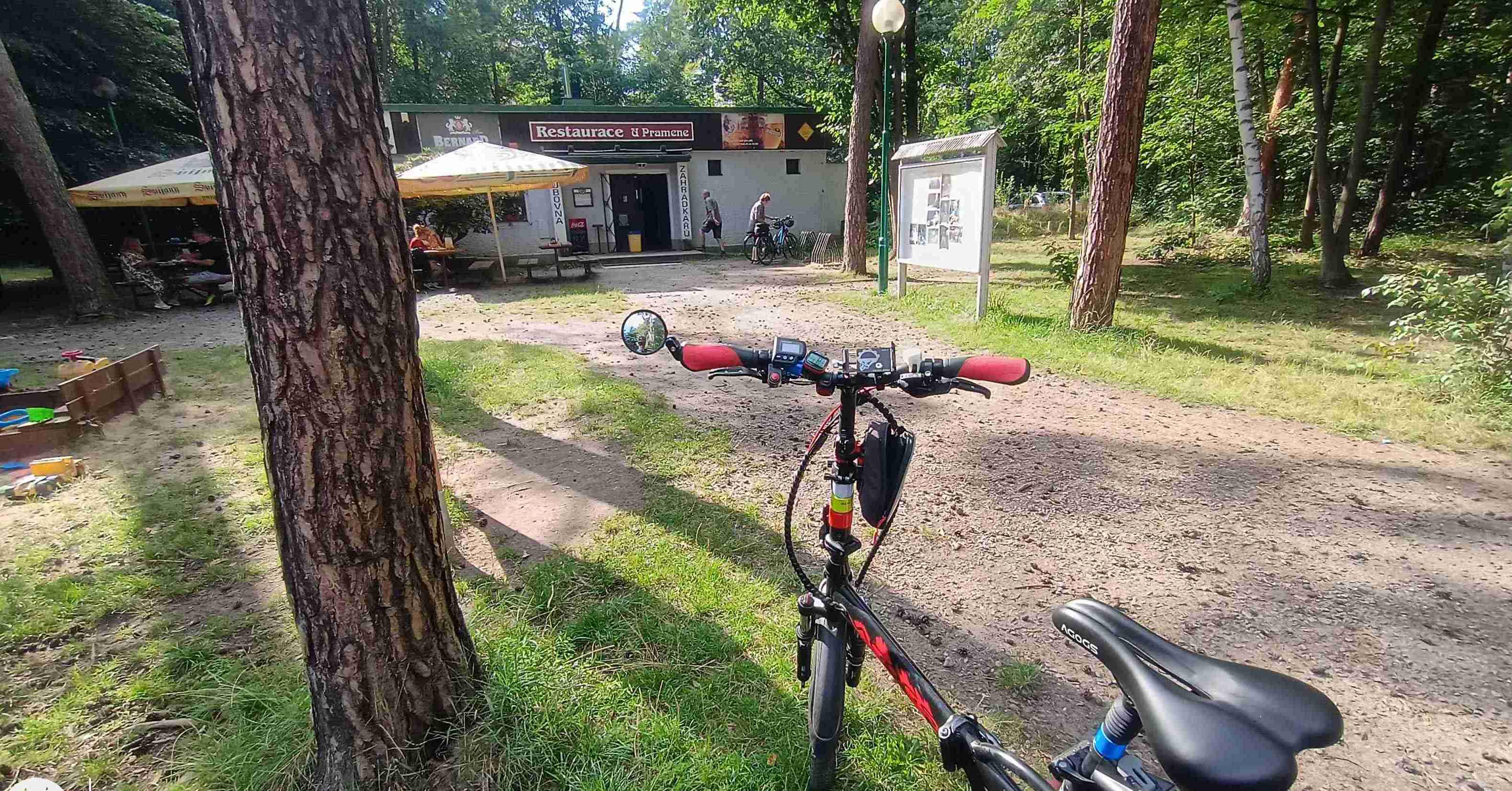 Restaurace u Pramene - Klubovna zahrádkářů Kersko foto 3