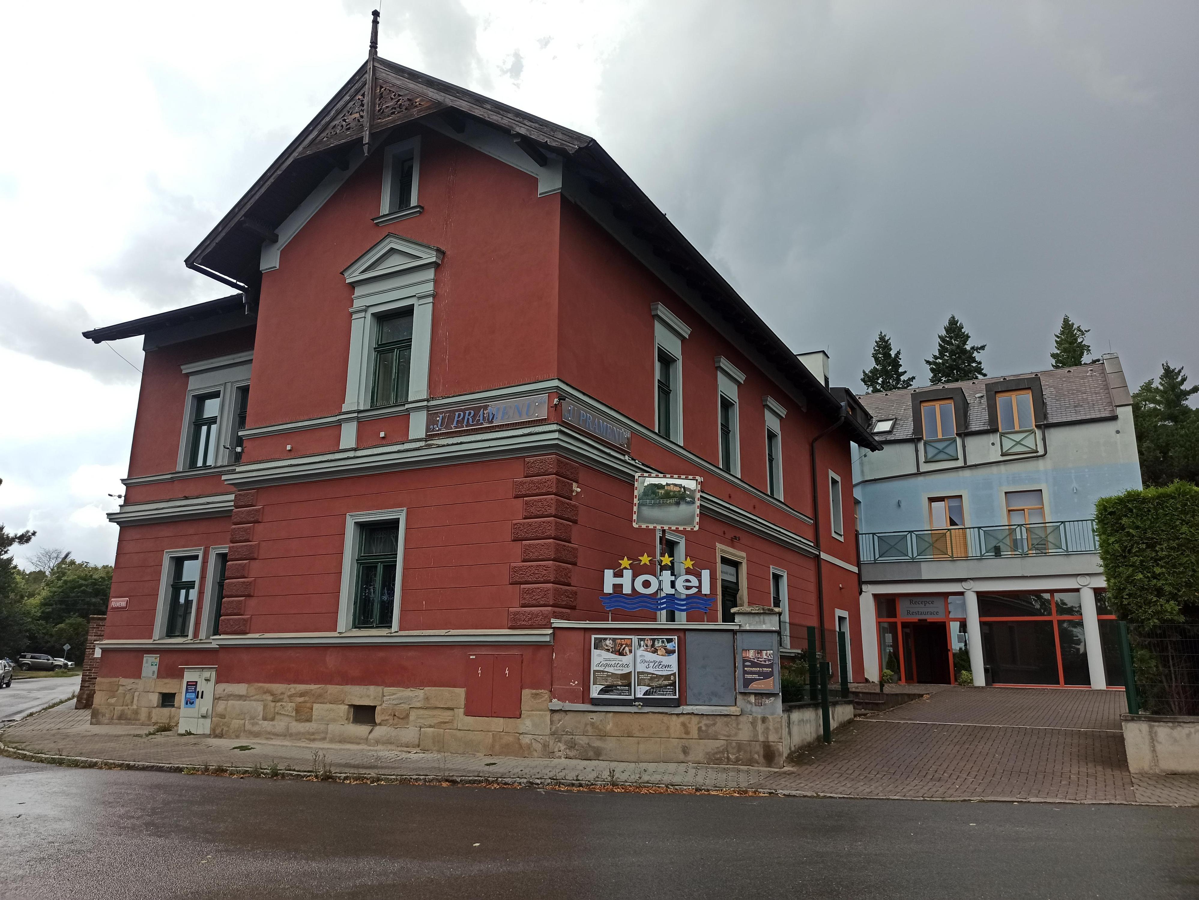 Restaurace U Pramenů foto 3