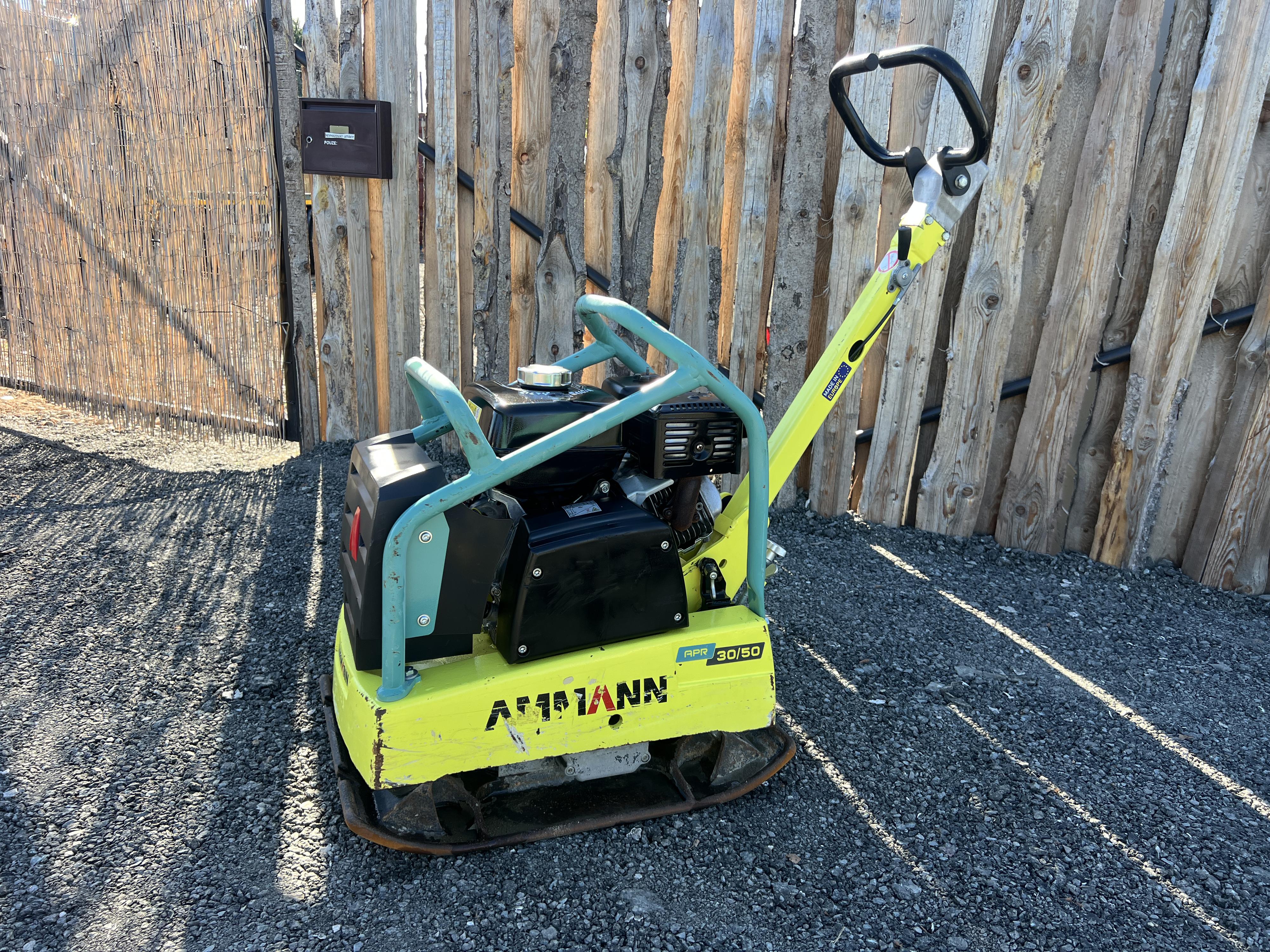 PŮJČ SI MĚ minibagry Kubota foto 5