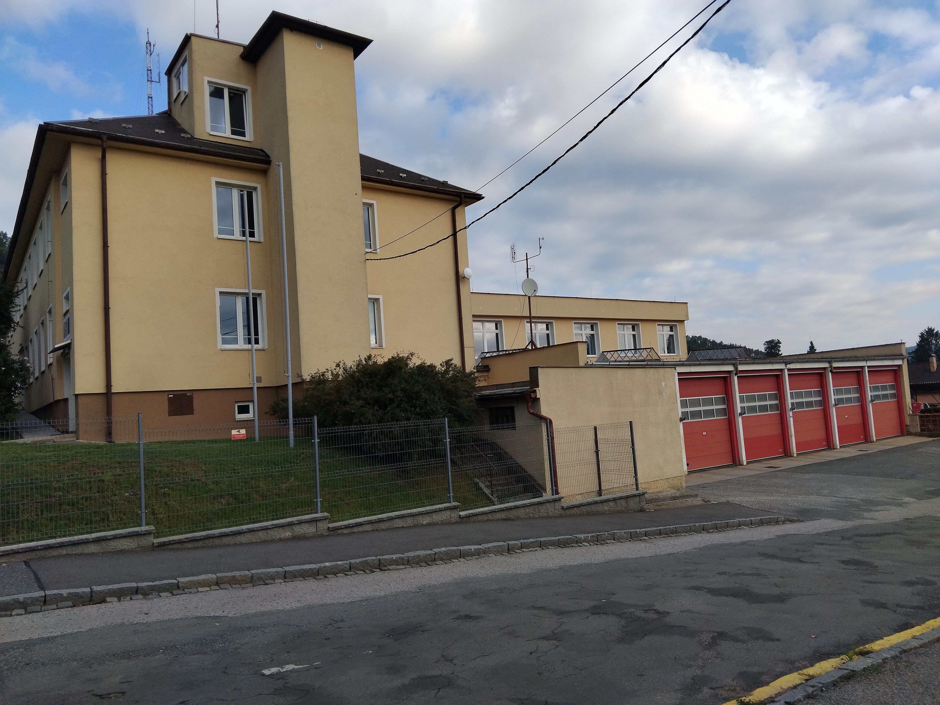 Hasičský záchranný sbor Středočeského kraje - Hasičská stanice Beroun foto 2