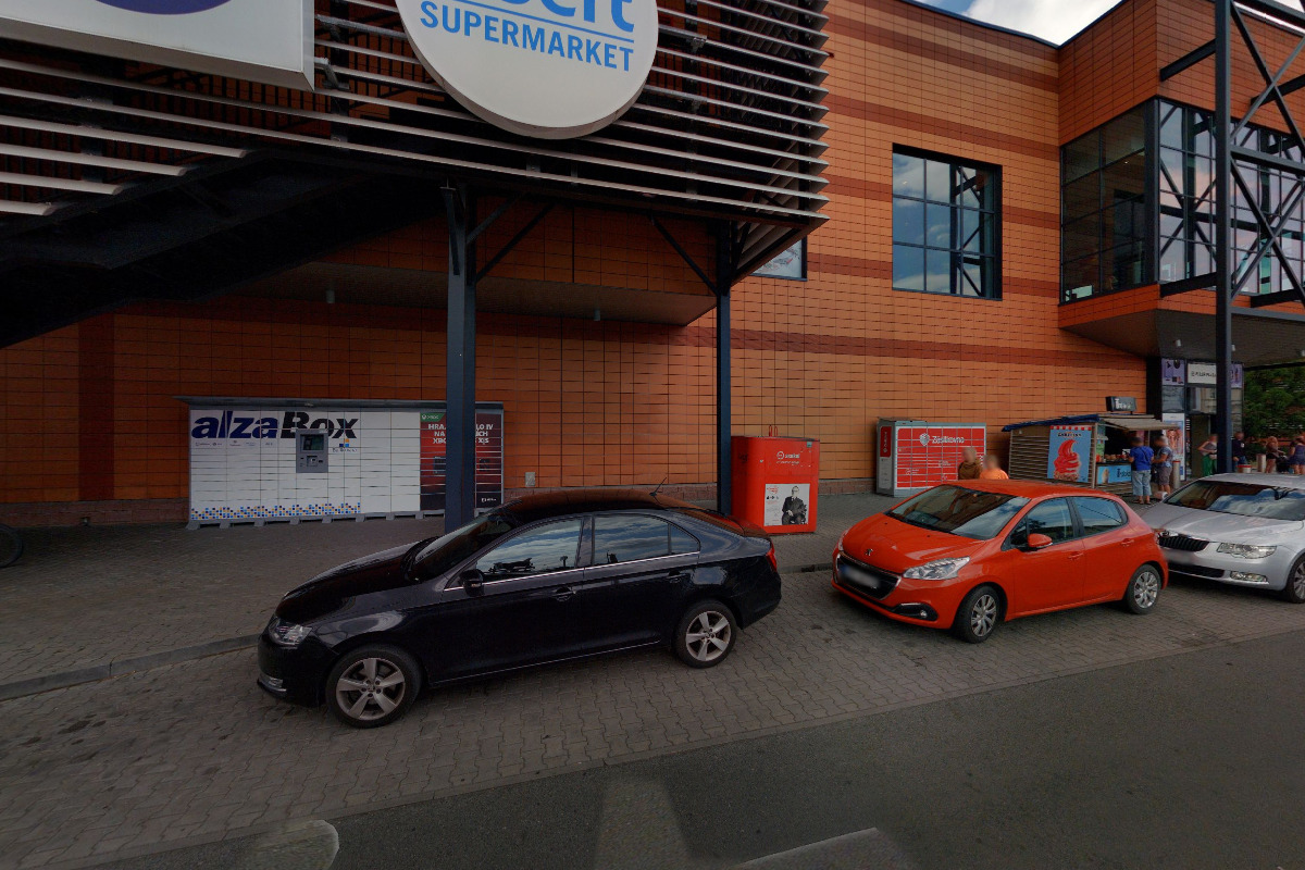 Nabíjecí stanice pro elektrokola Plzeň Plaza